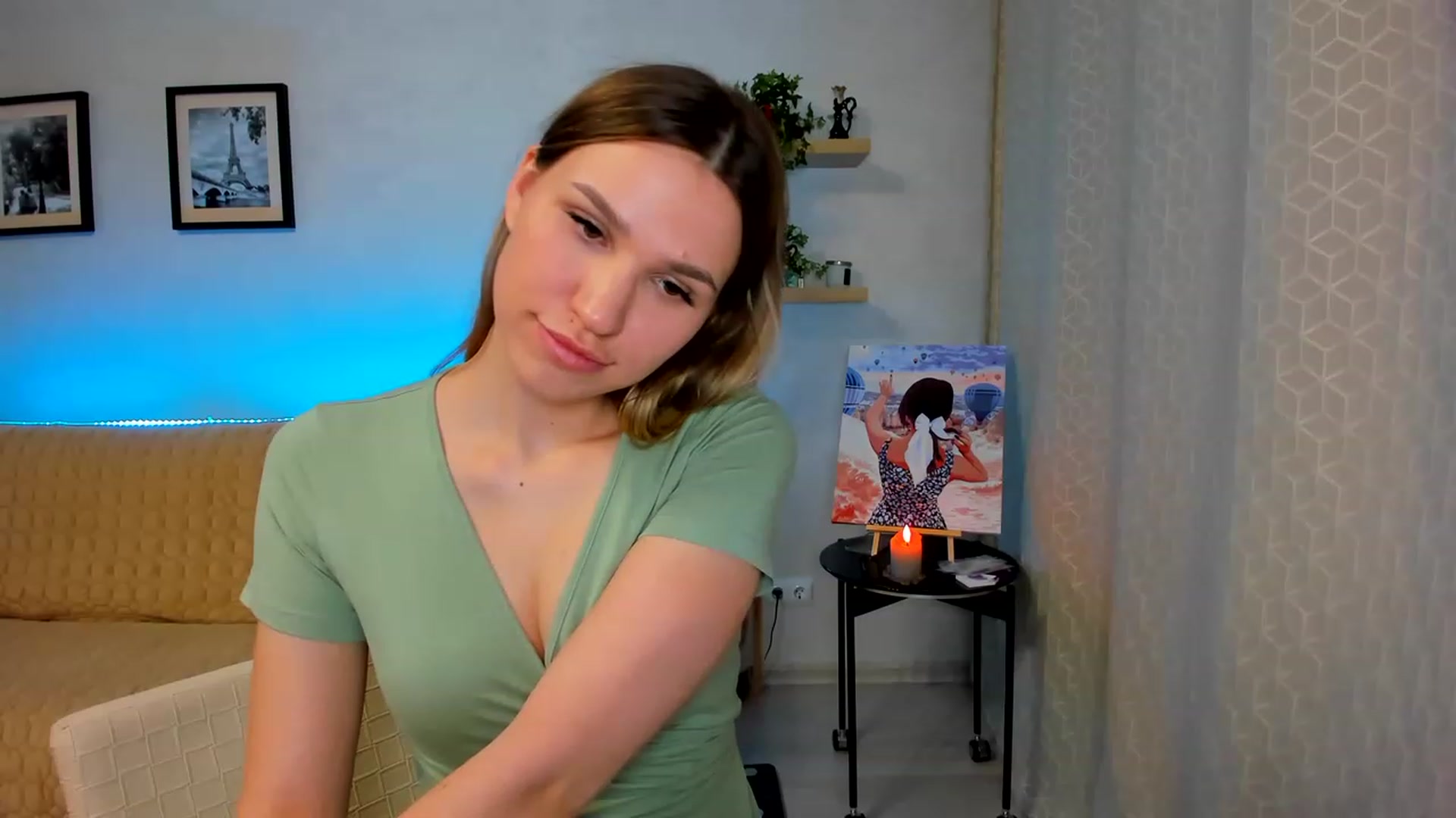 Gallery image thumbnail from WaveOfLove's myfreecams stream on, 03/28/2023, 18:46 image 12 of 20