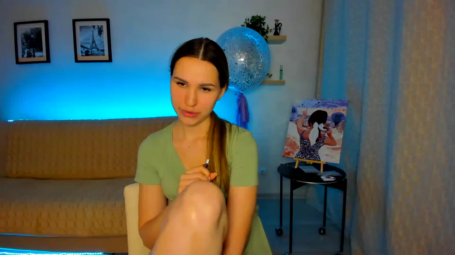 Gallery image thumbnail from WaveOfLove's myfreecams stream on, 03/31/2023, 18:07 image 8 of 20