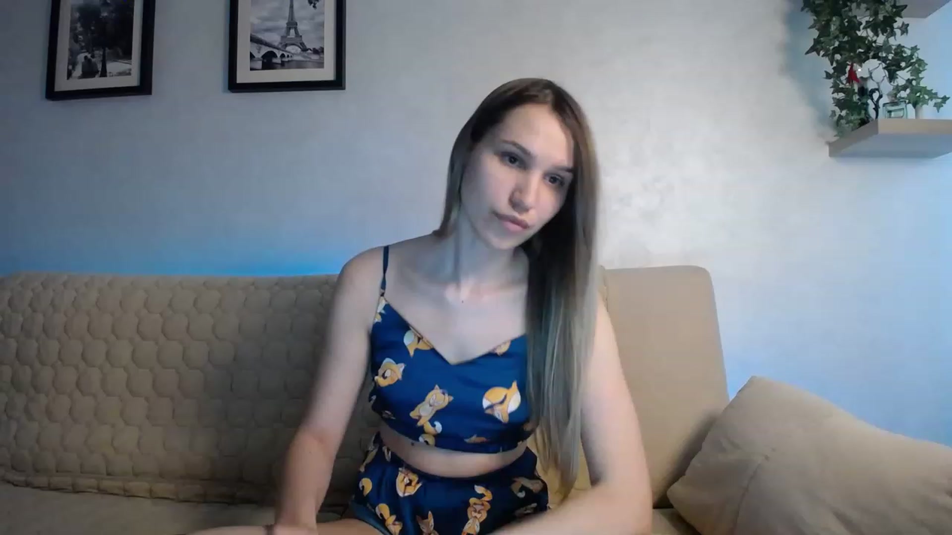 Gallery image thumbnail from WaveOfLove's myfreecams stream on, 04/25/2023, 11:35 image 2 of 20