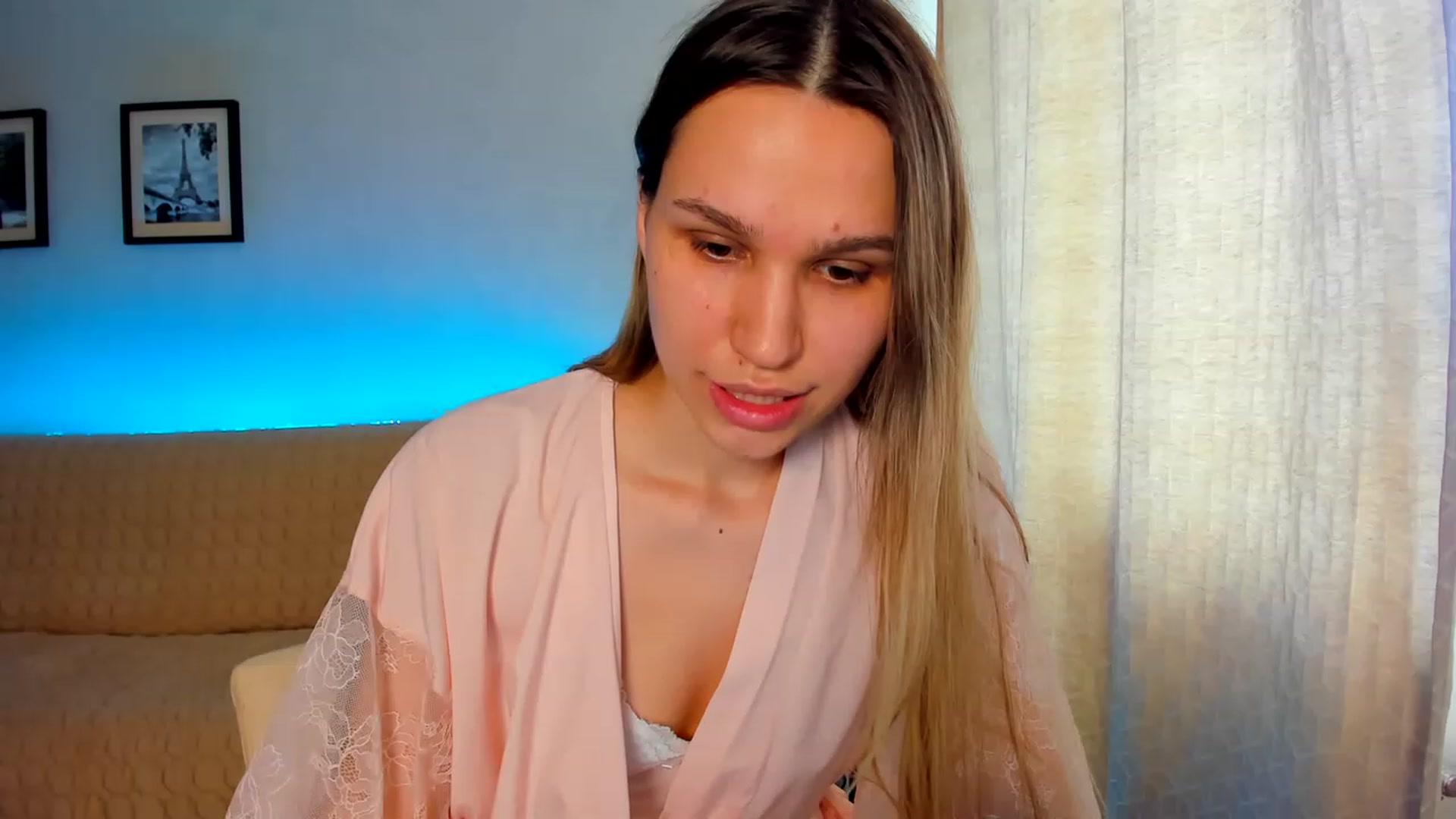Gallery image thumbnail from WaveOfLove's myfreecams stream on, 05/22/2023, 11:41 image 17 of 20