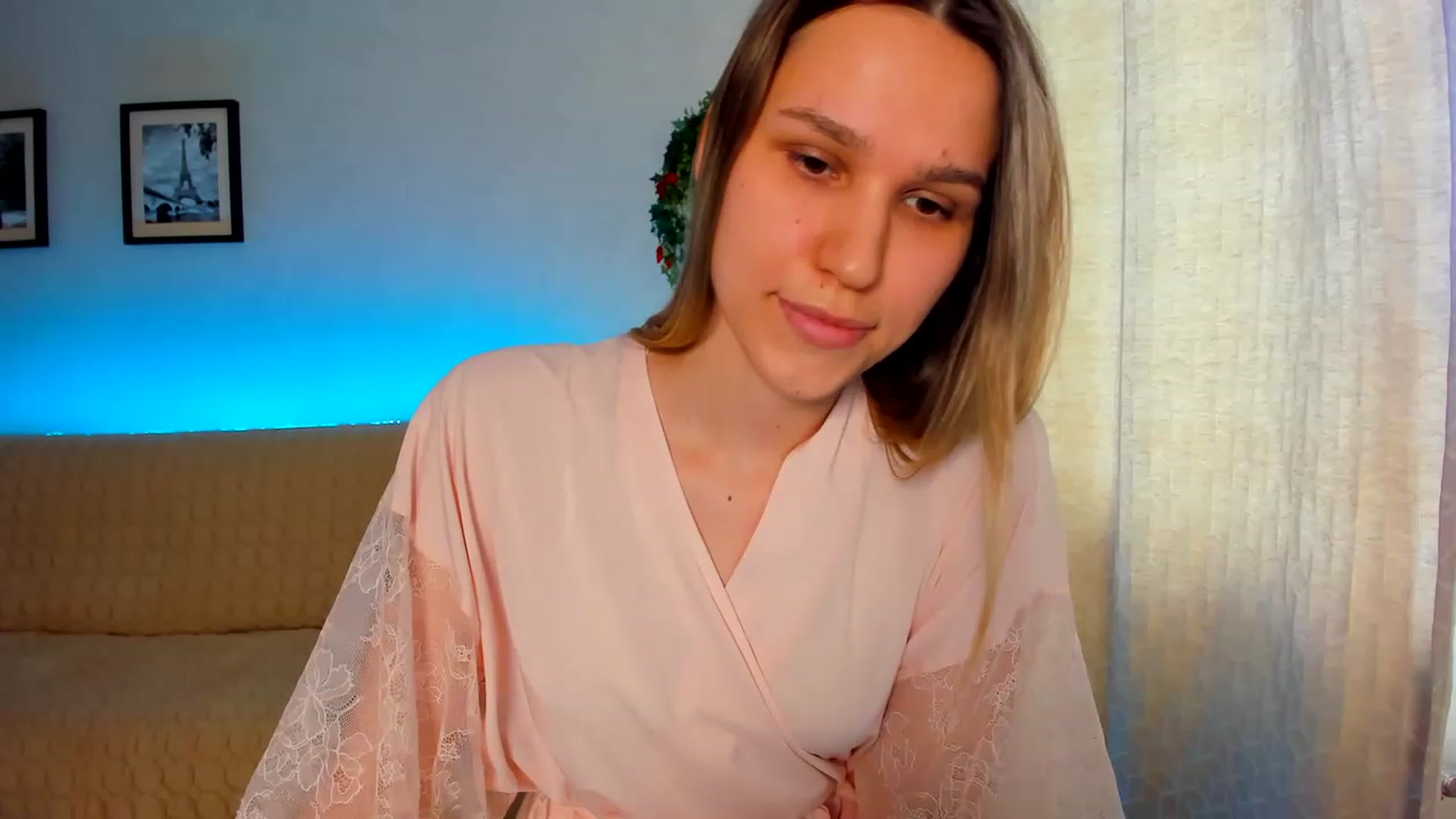 Gallery image thumbnail from WaveOfLove's myfreecams stream on, 05/22/2023, 11:41 image 20 of 20