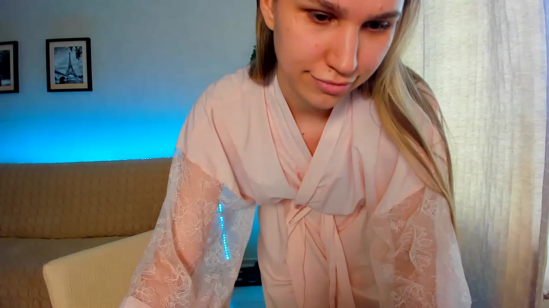 Gallery image thumbnail from WaveOfLove's myfreecams stream on, 05/22/2023, 11:41 image 8 of 20