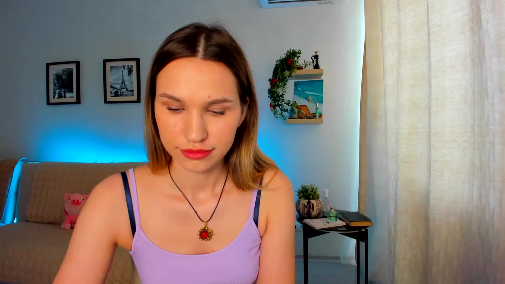 Gallery image thumbnail from WaveOfLove's myfreecams stream on, 06/16/2023, 08:53 image 14 of 20