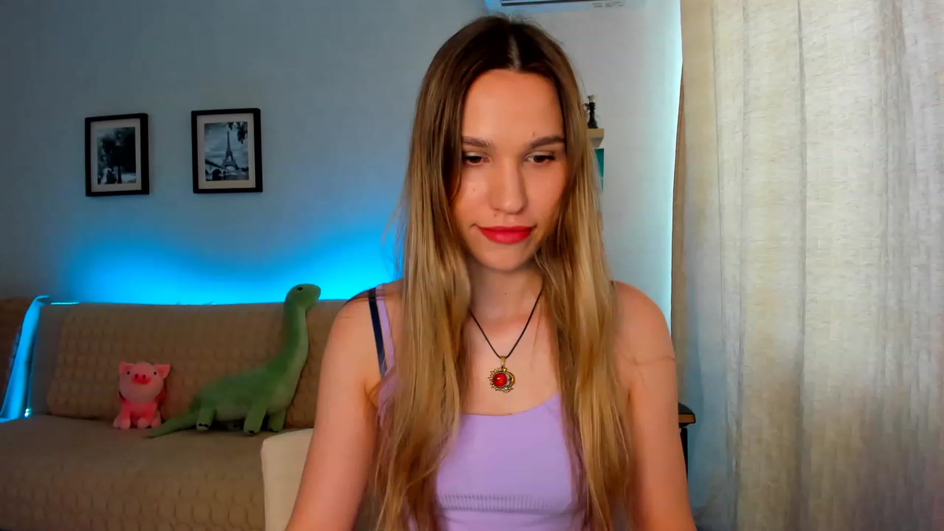 Gallery image thumbnail from WaveOfLove's myfreecams stream on, 06/16/2023, 08:53 image 5 of 20
