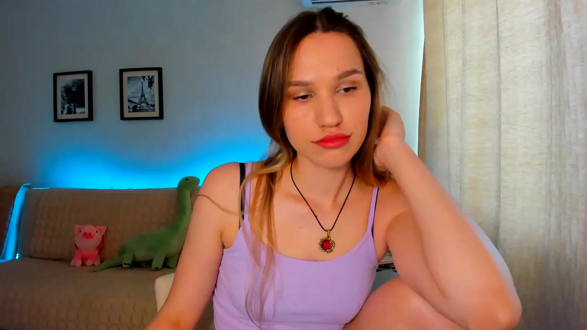 Gallery image thumbnail from WaveOfLove's myfreecams stream on, 06/16/2023, 08:53 image 12 of 20