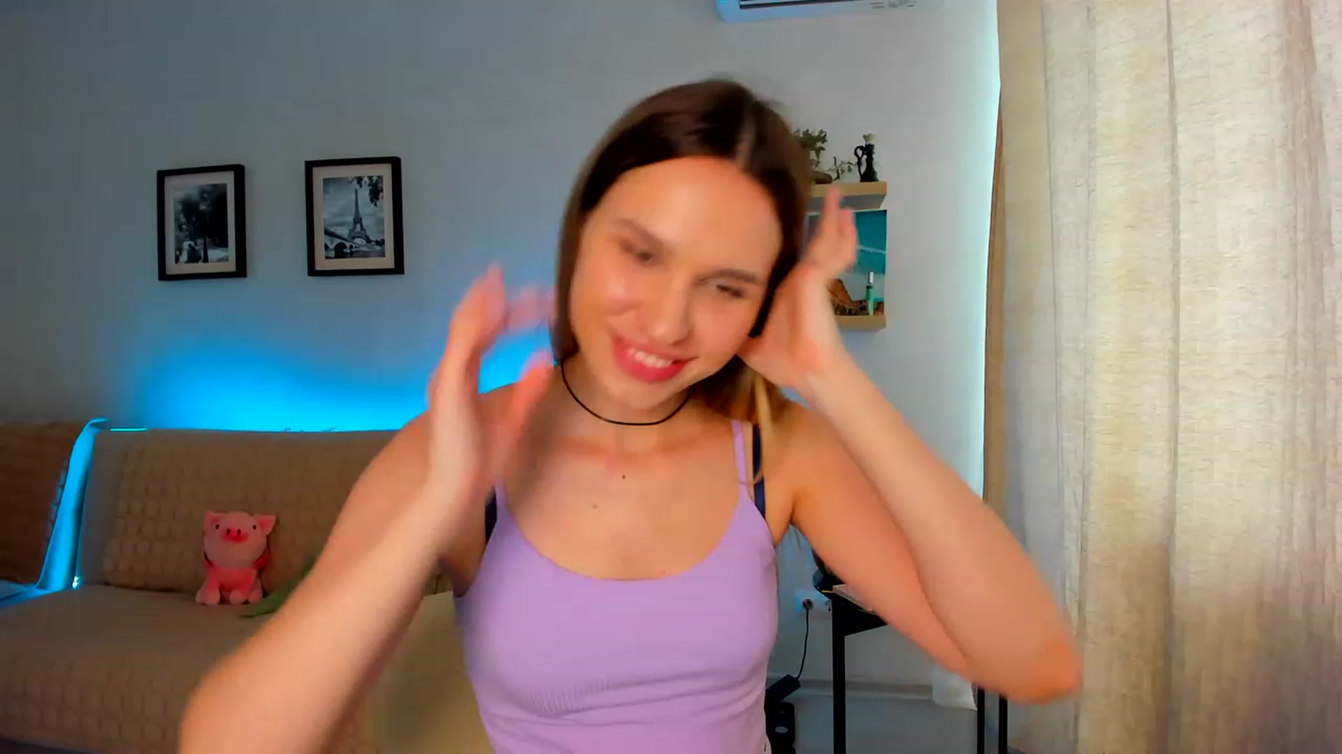 Gallery image thumbnail from WaveOfLove's myfreecams stream on, 06/16/2023, 10:18 image 20 of 20