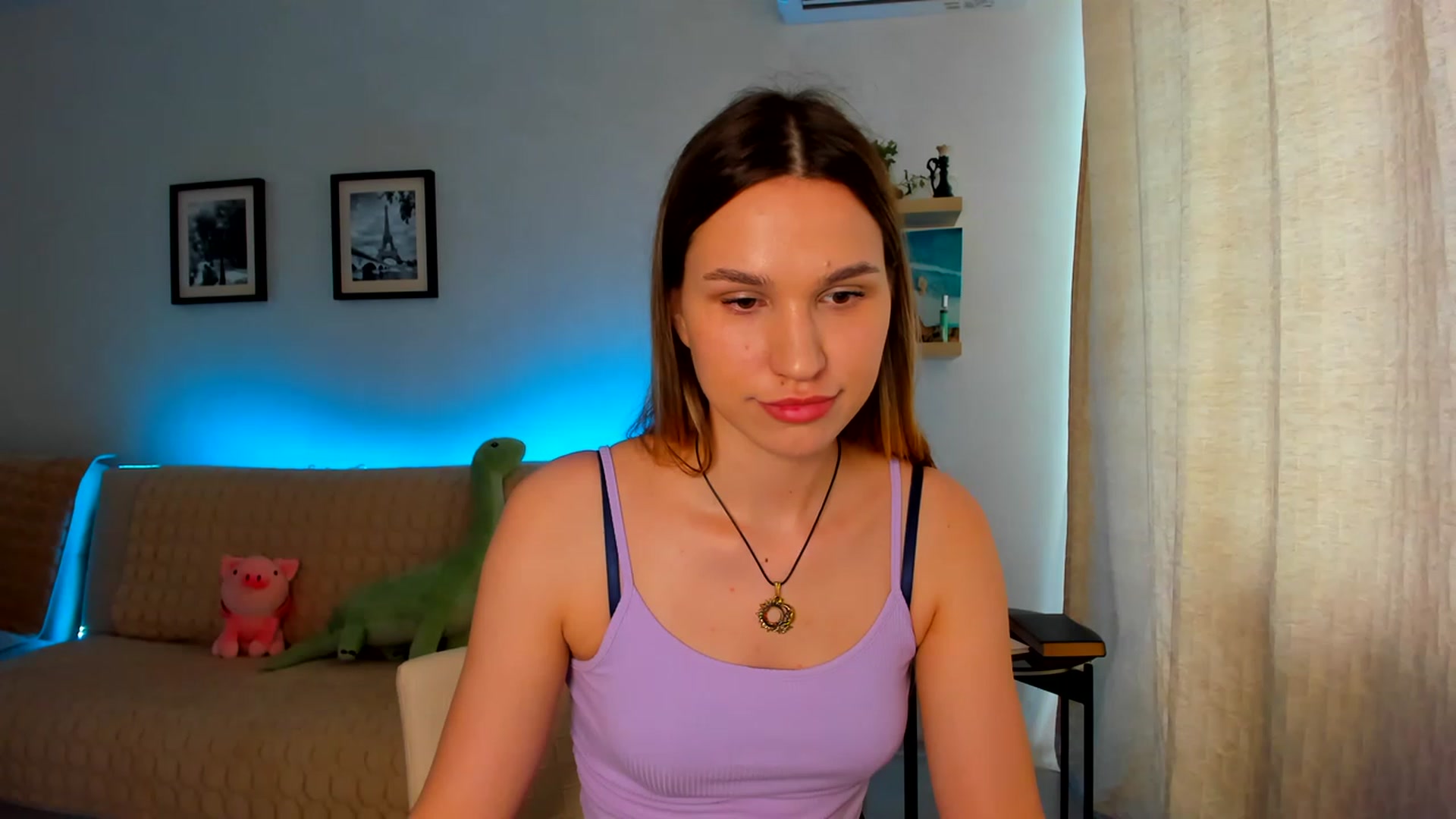 Gallery image thumbnail from WaveOfLove's myfreecams stream on, 06/16/2023, 10:18 image 19 of 20