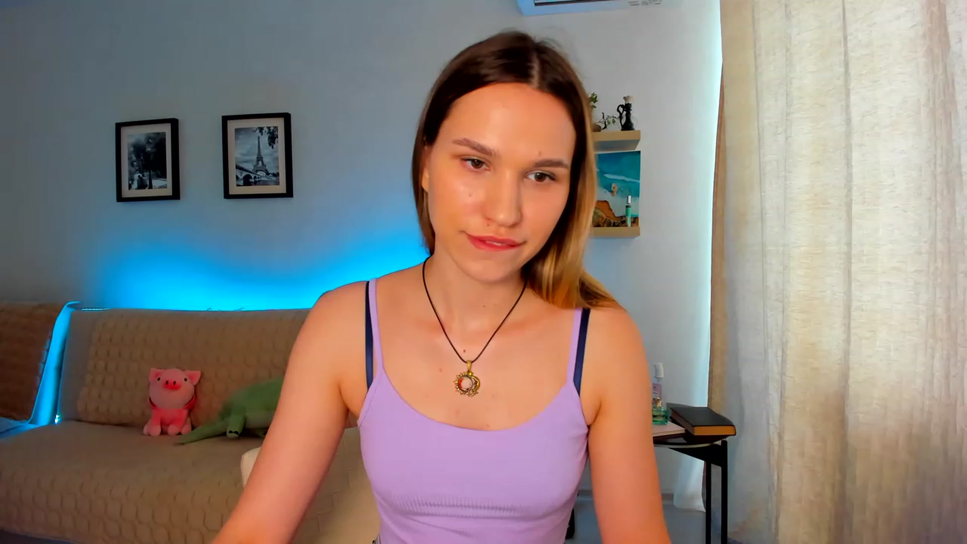 Gallery image thumbnail from WaveOfLove's myfreecams stream on, 06/16/2023, 10:18 image 7 of 20