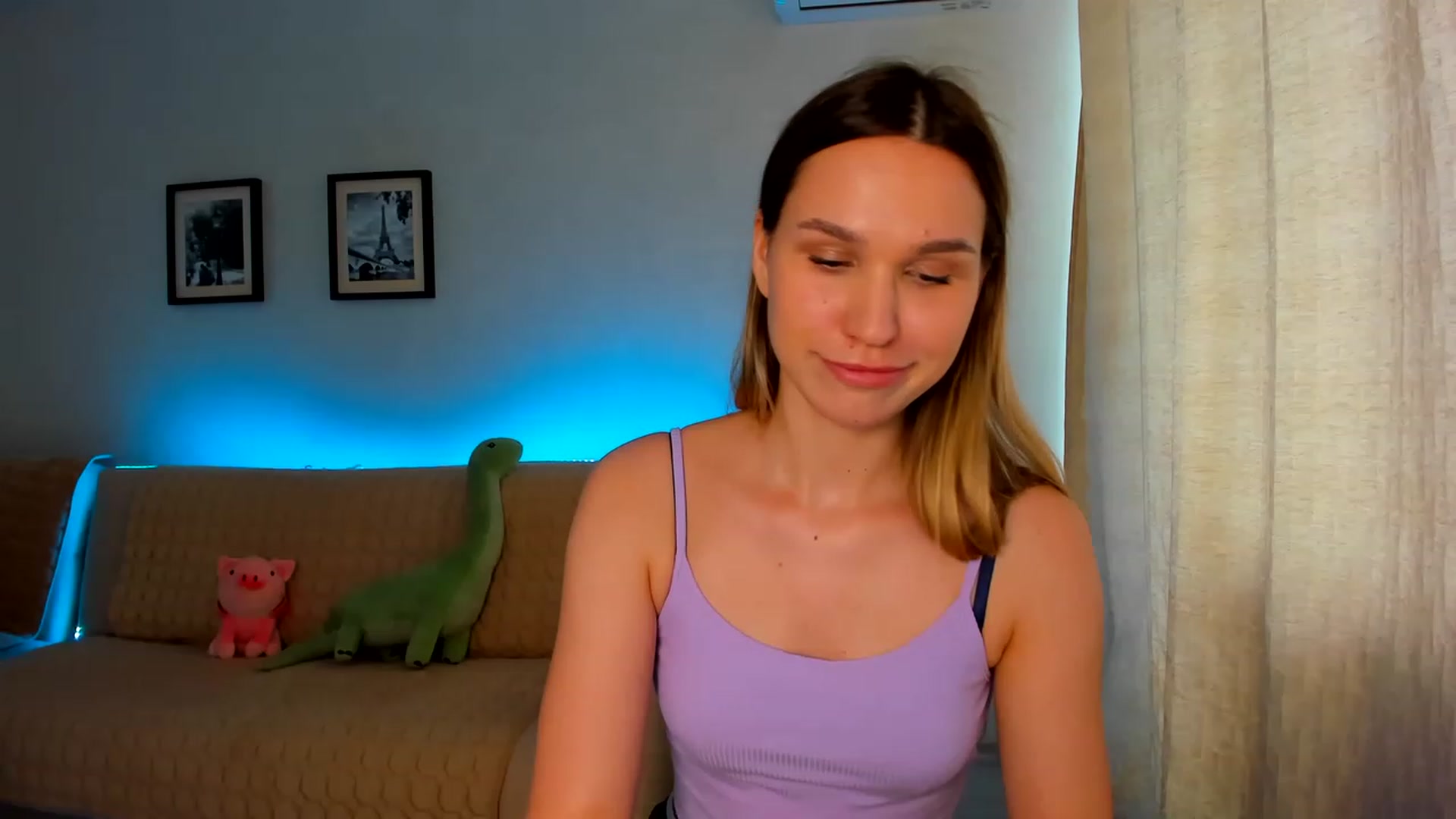 Gallery image thumbnail from WaveOfLove's myfreecams stream on, 06/16/2023, 11:48 image 9 of 20