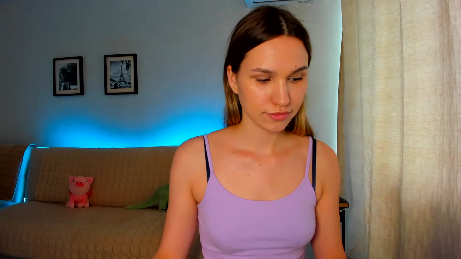 Gallery image thumbnail from WaveOfLove's myfreecams stream on, 06/16/2023, 11:48 image 10 of 20