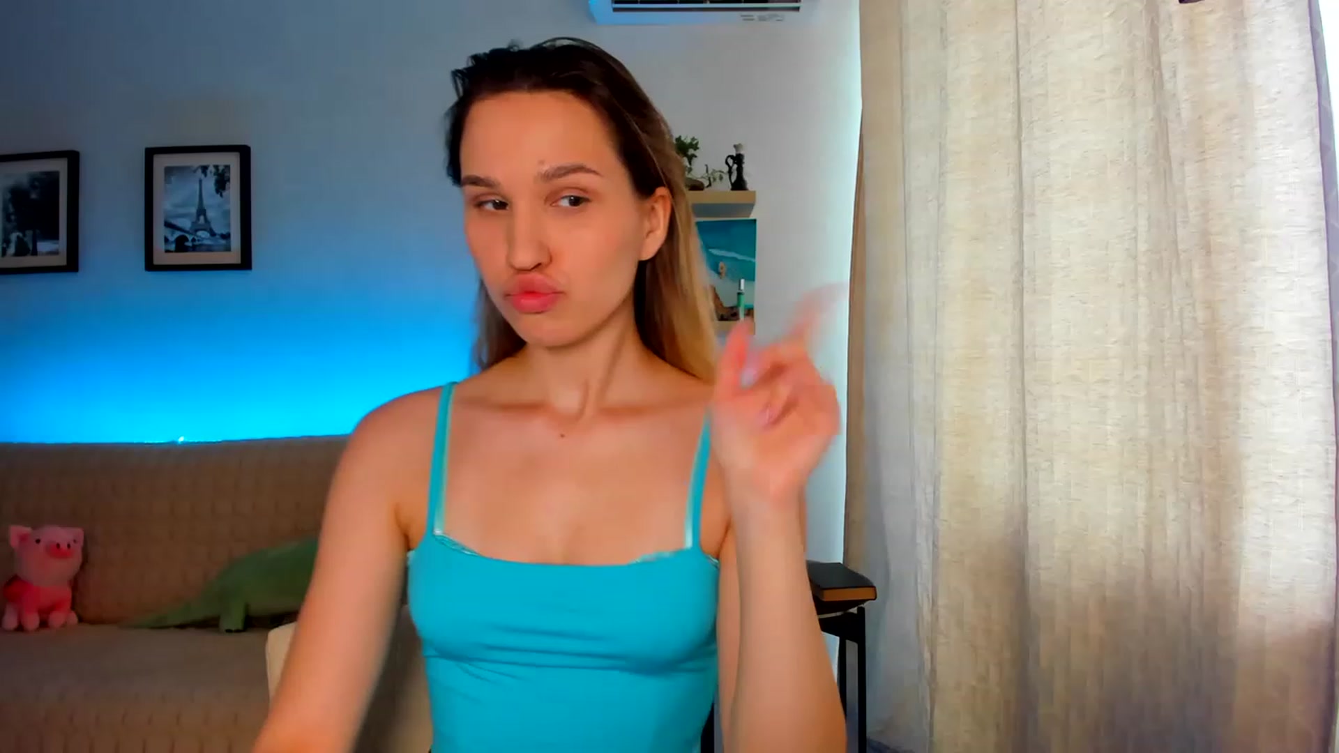 Gallery image thumbnail from WaveOfLove's myfreecams stream on, 06/17/2023, 10:34 image 11 of 20