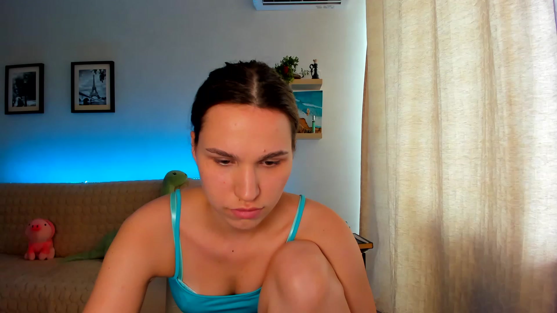 Gallery image thumbnail from WaveOfLove's myfreecams stream on, 06/17/2023, 12:20 image 15 of 20