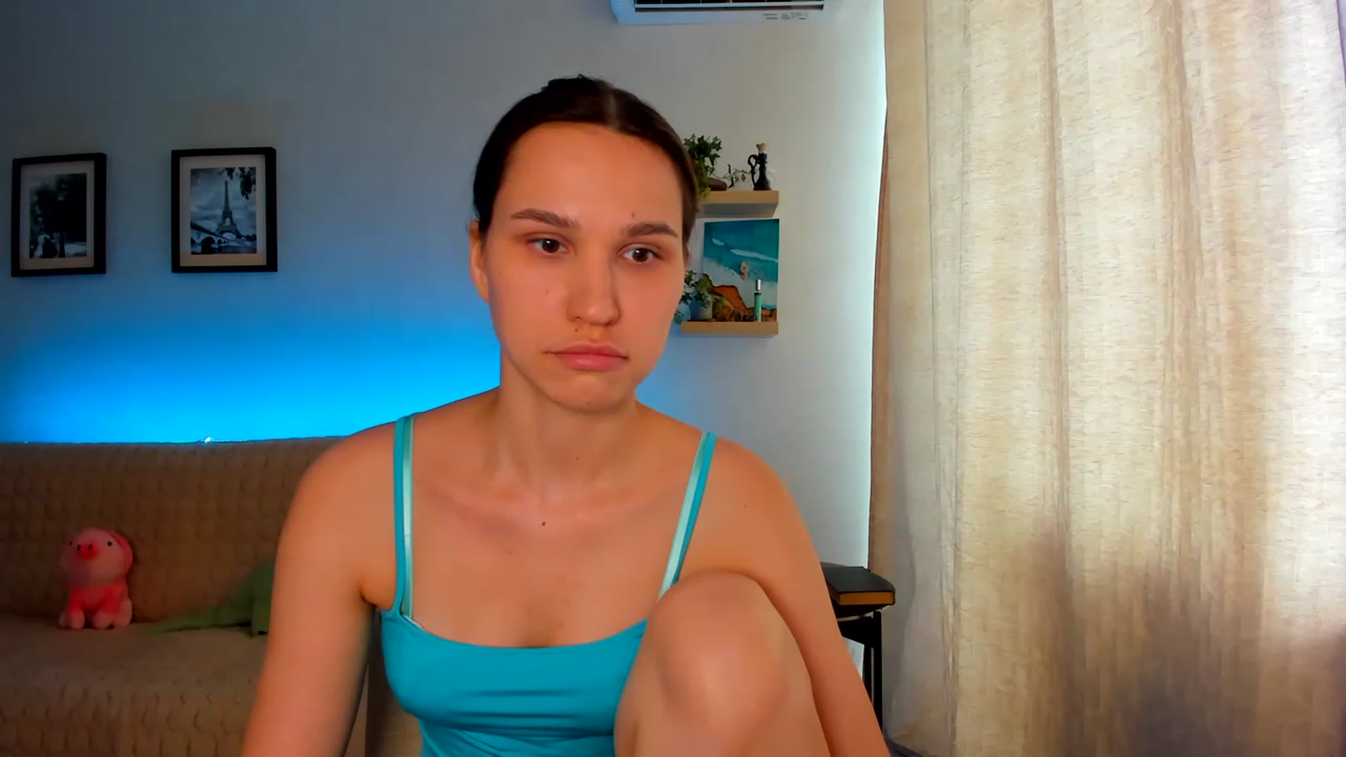 Gallery image thumbnail from WaveOfLove's myfreecams stream on, 06/17/2023, 12:20 image 9 of 20