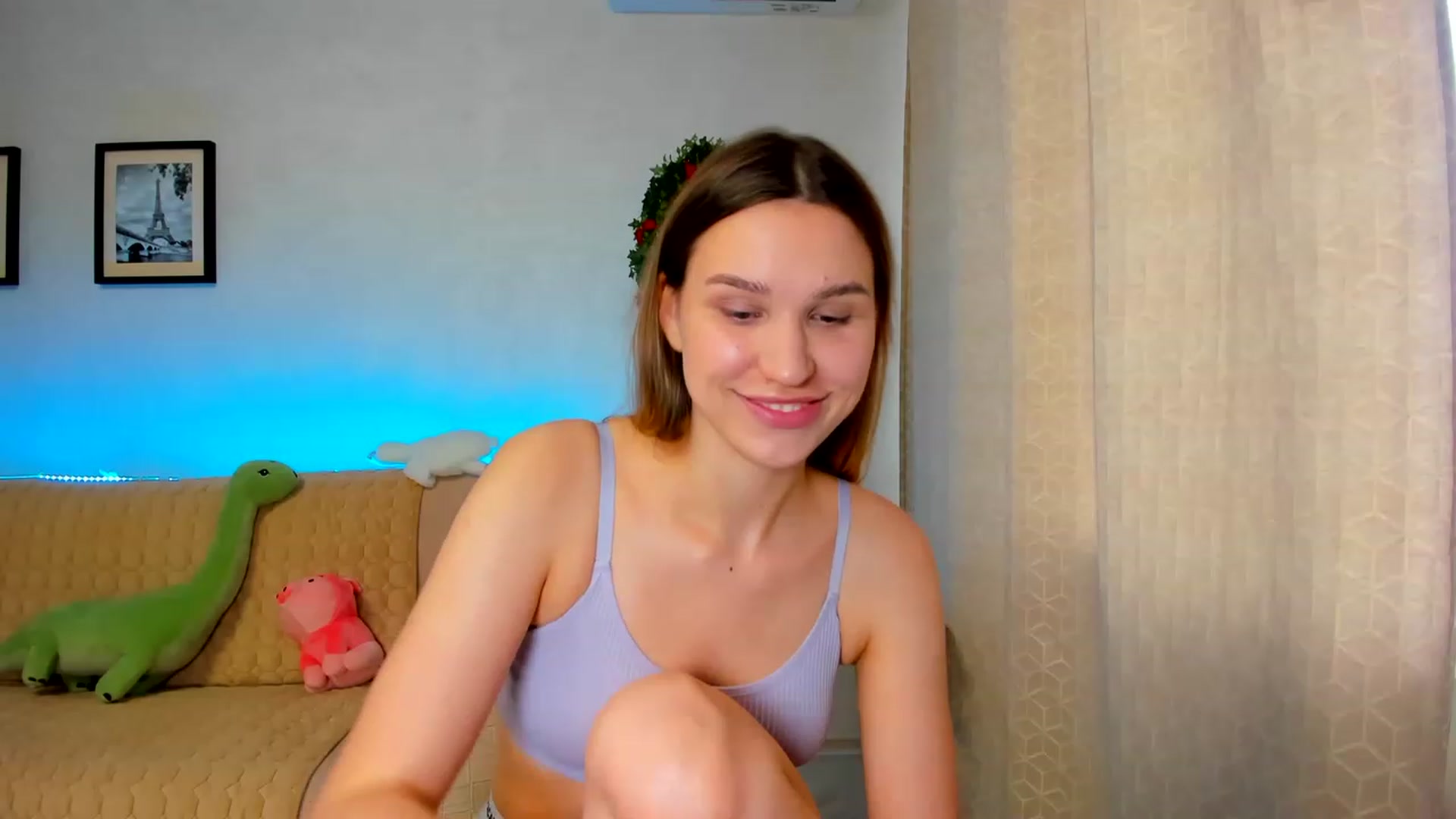 Gallery image thumbnail from WaveOfLove's myfreecams stream on, 06/24/2023, 16:08 image 17 of 20
