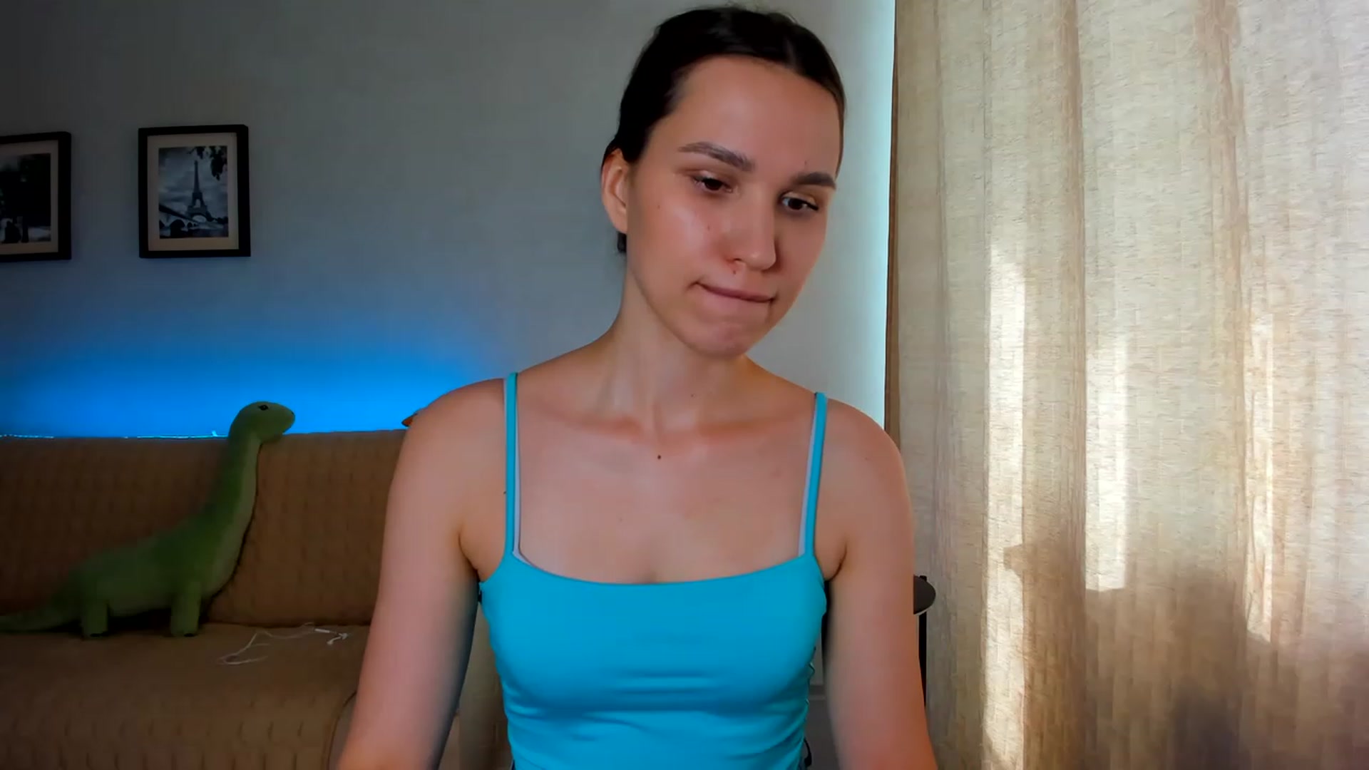 Gallery image thumbnail from WaveOfLove's myfreecams stream on, 06/27/2023, 13:20 image 10 of 20