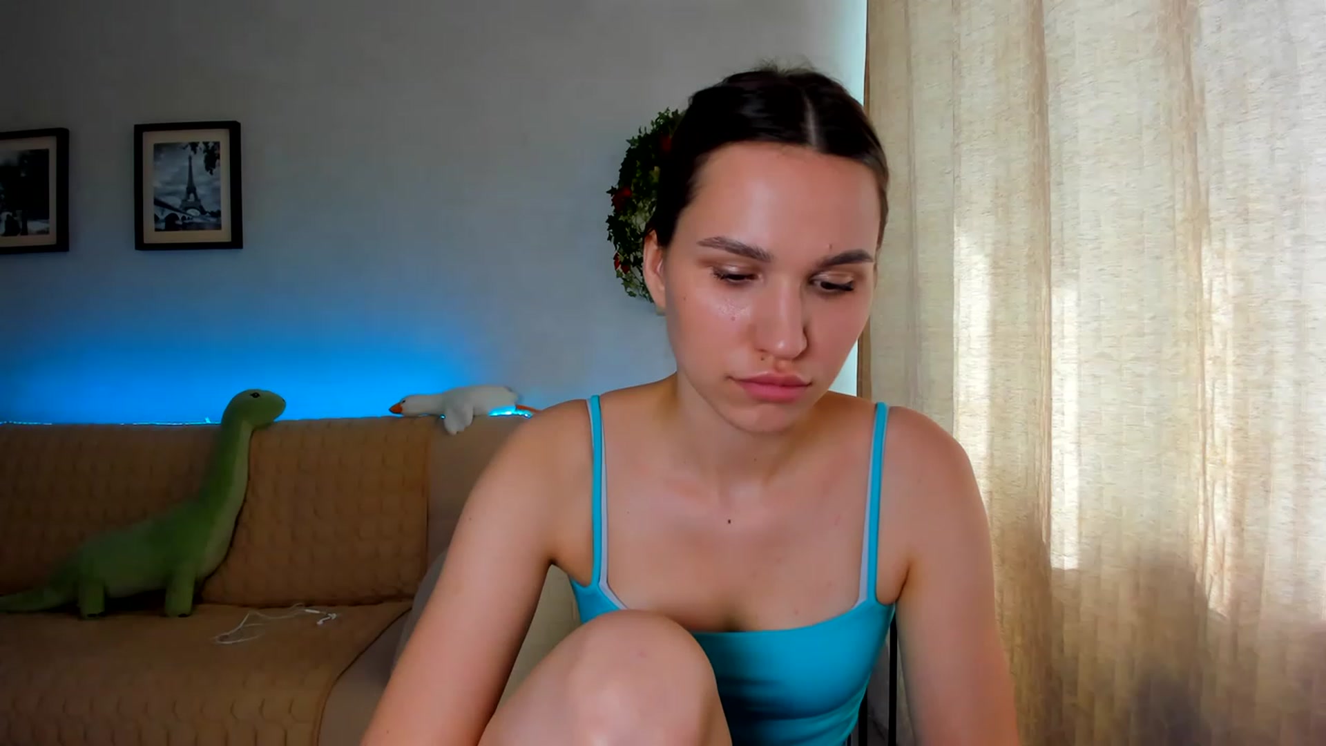 Gallery image thumbnail from WaveOfLove's myfreecams stream on, 06/27/2023, 13:20 image 18 of 20