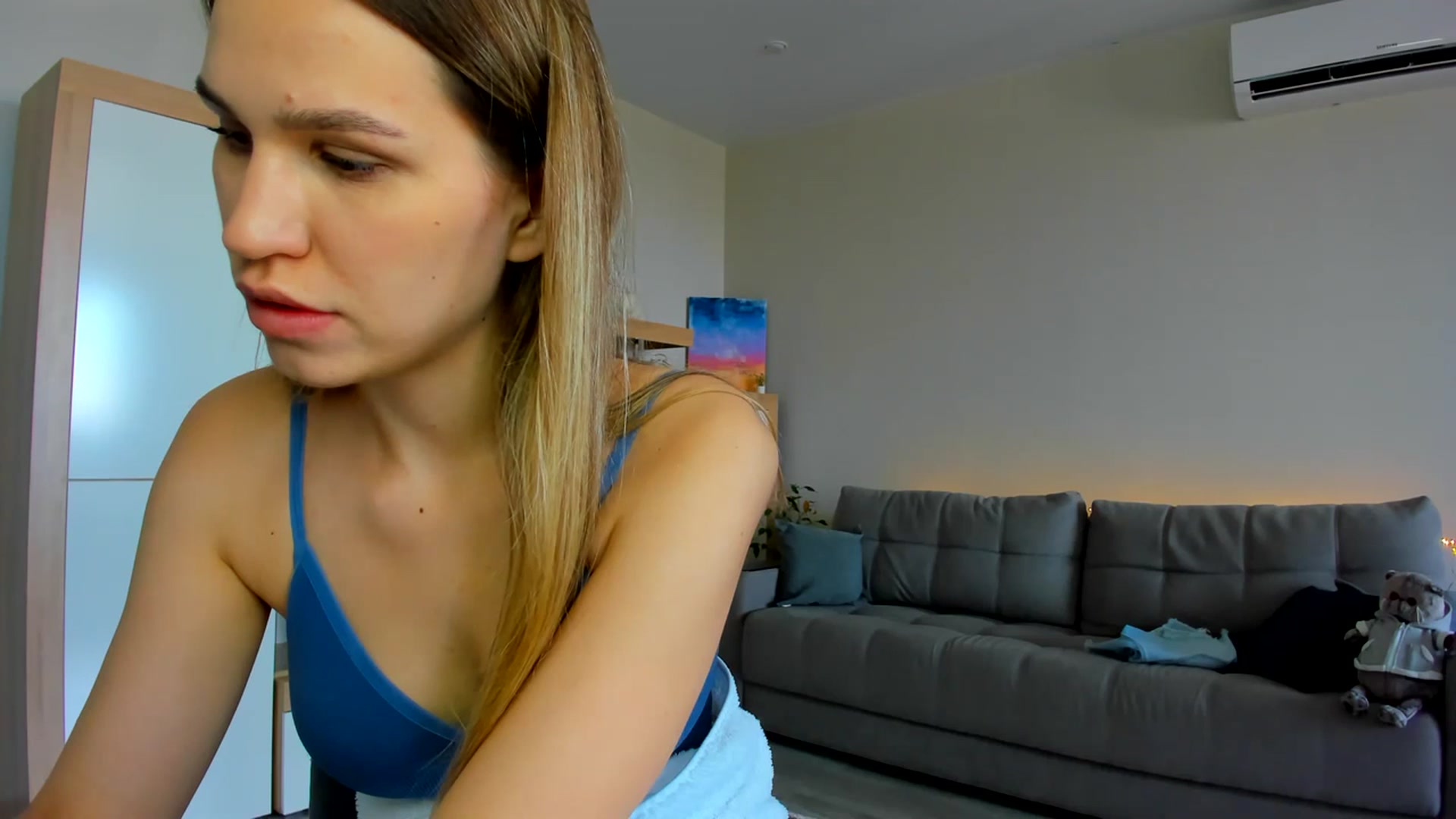 Gallery image thumbnail from WaveOfLove's myfreecams stream on, 07/06/2023, 12:01 image 17 of 20
