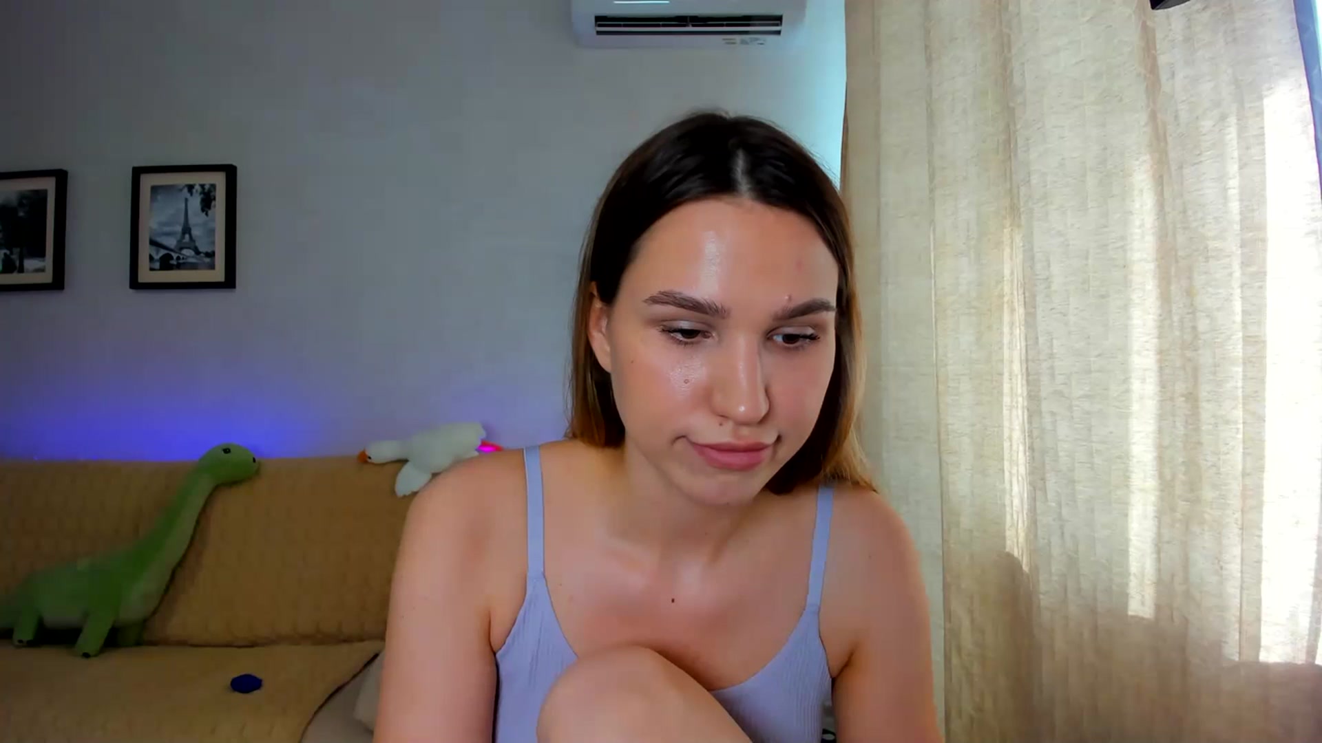 Gallery image thumbnail from WaveOfLove's myfreecams stream on, 07/08/2023, 13:43 image 16 of 20