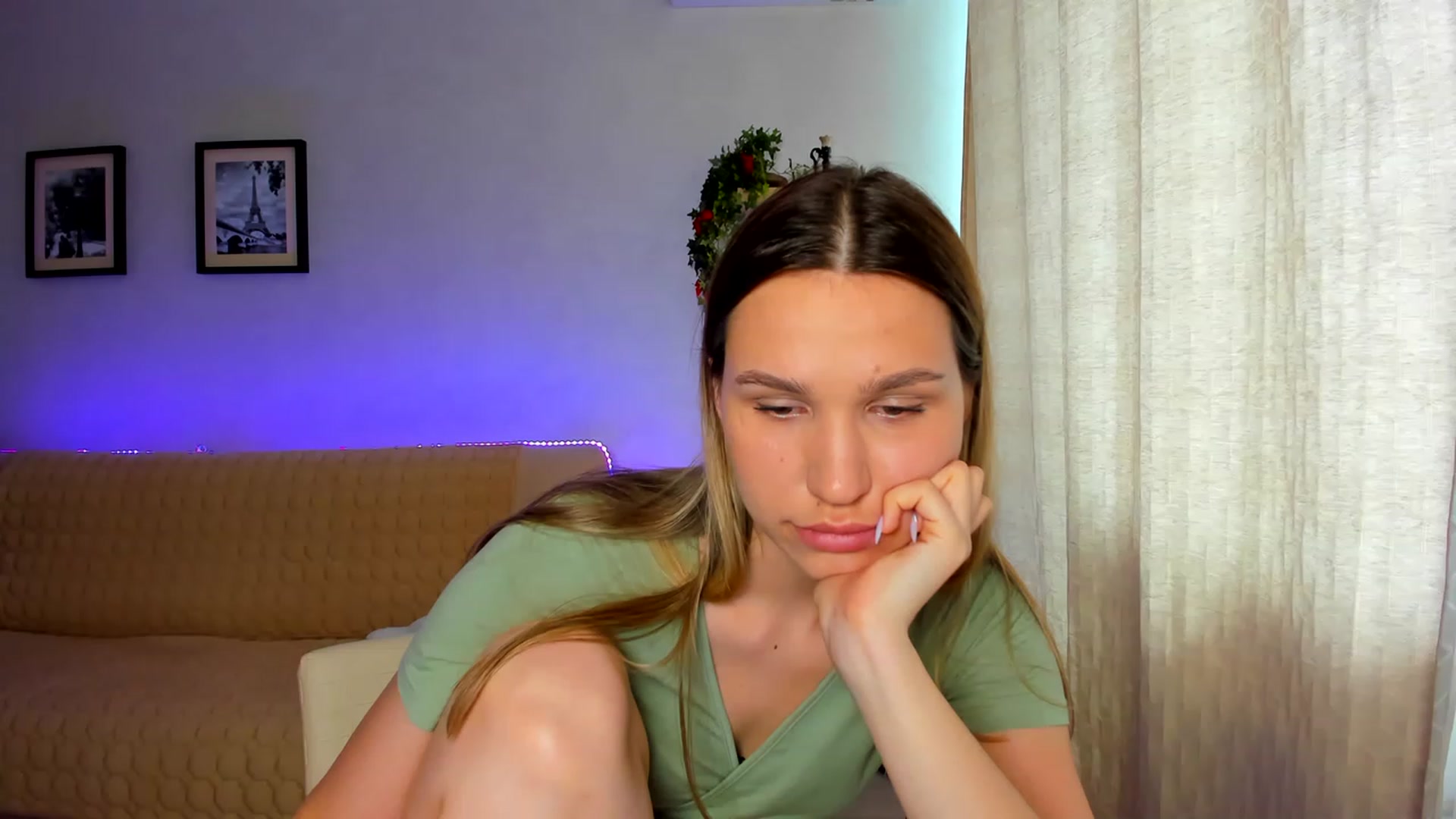Gallery image thumbnail from WaveOfLove's myfreecams stream on, 07/12/2023, 12:41 image 6 of 20