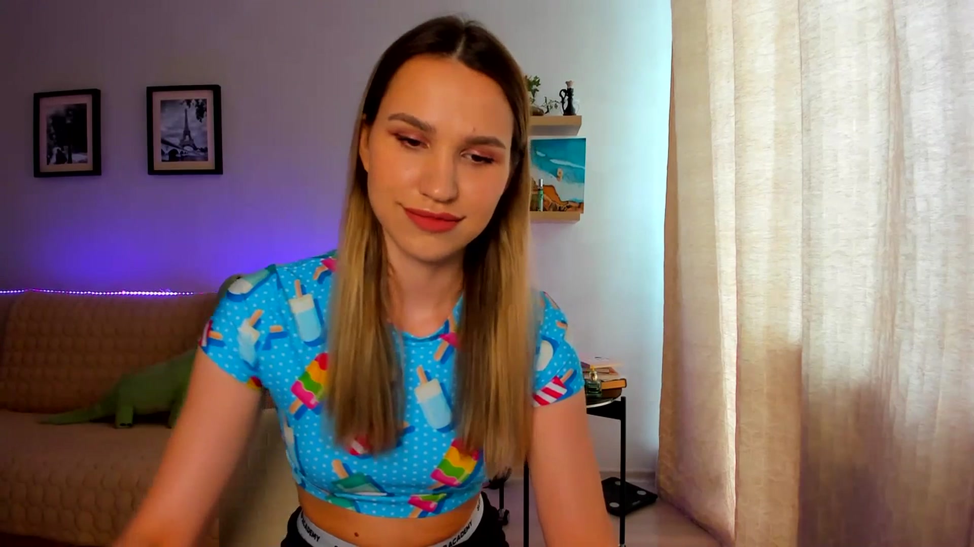 Gallery image thumbnail from WaveOfLove's myfreecams stream on, 07/13/2023, 12:13 image 7 of 20