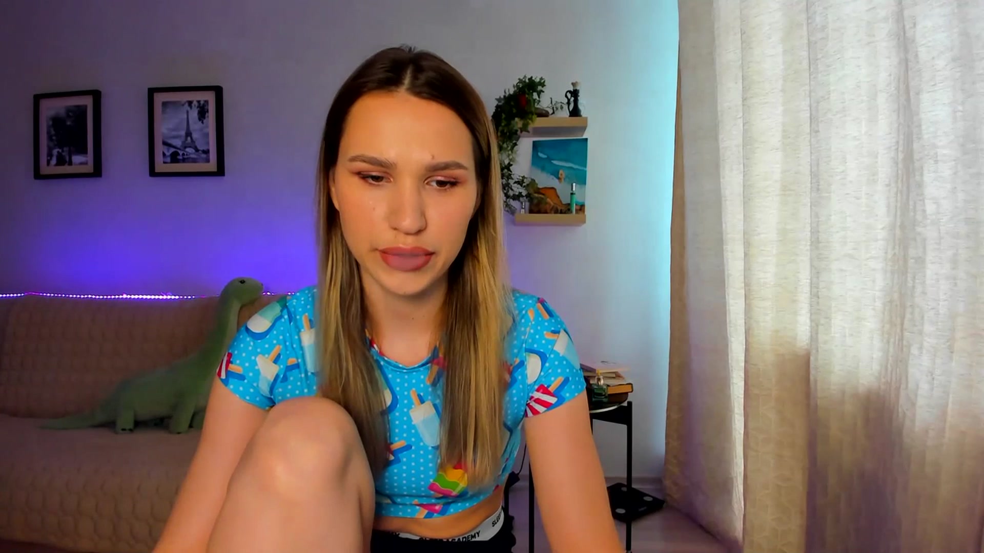 Gallery image thumbnail from WaveOfLove's myfreecams stream on, 07/13/2023, 12:13 image 2 of 20