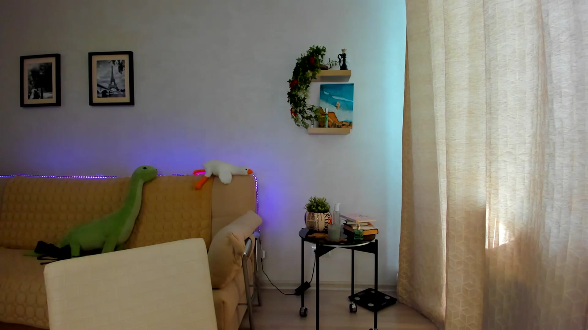 Gallery image thumbnail from WaveOfLove's myfreecams stream on, 07/13/2023, 13:06 image 2 of 20