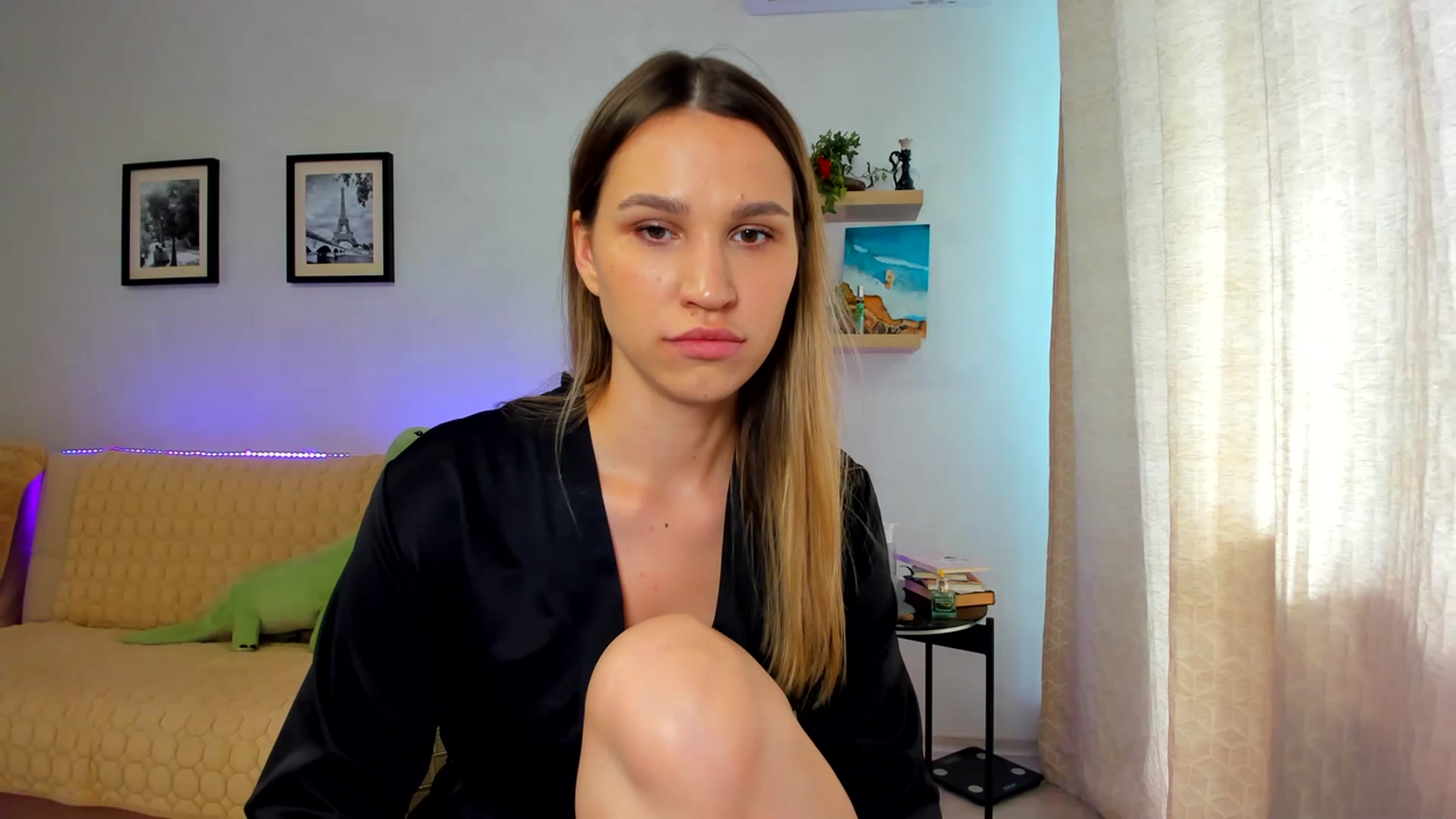 Gallery image thumbnail from WaveOfLove's myfreecams stream on, 07/13/2023, 13:41 image 1 of 20