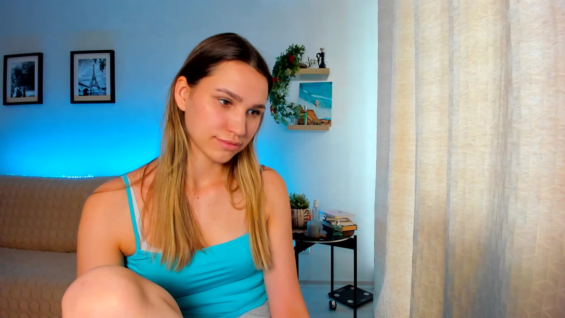 Gallery image thumbnail from WaveOfLove's myfreecams stream on, 07/14/2023, 09:43 image 14 of 20