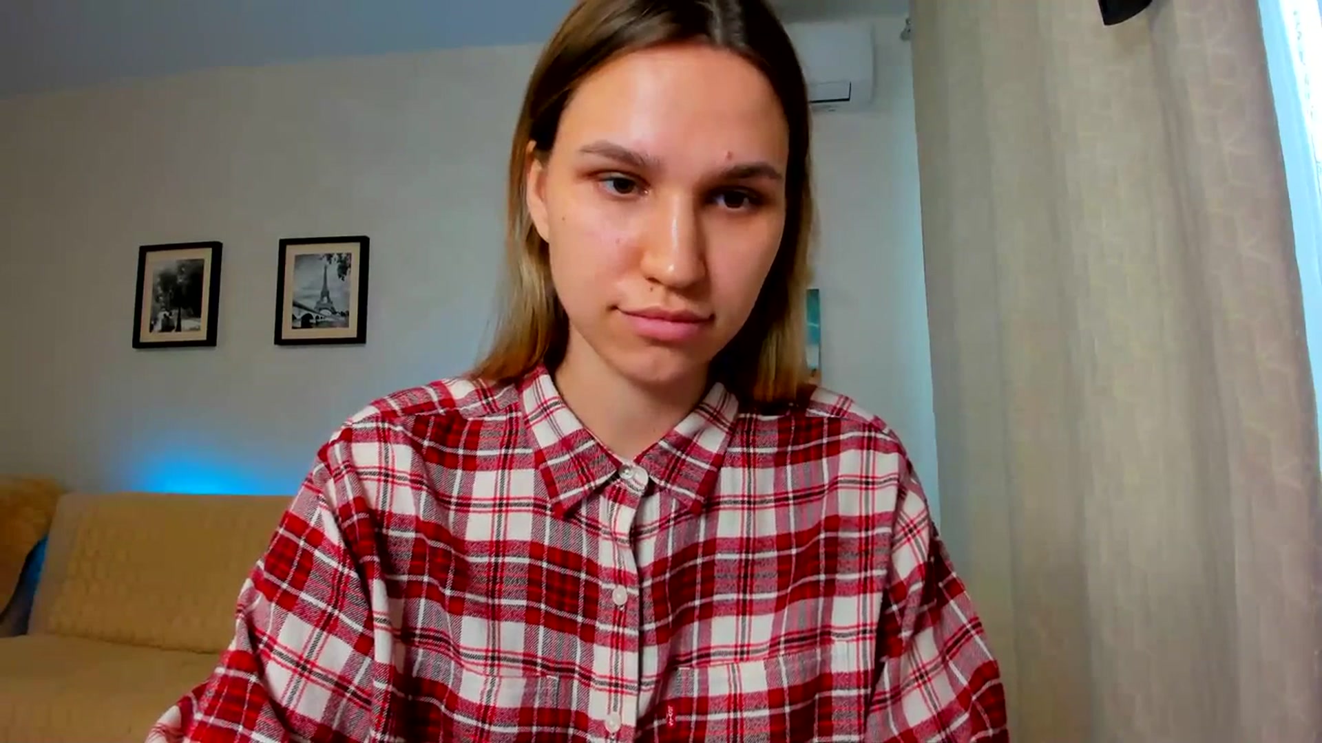 Gallery image thumbnail from WaveOfLove's myfreecams stream on, 07/15/2023, 11:49 image 15 of 20