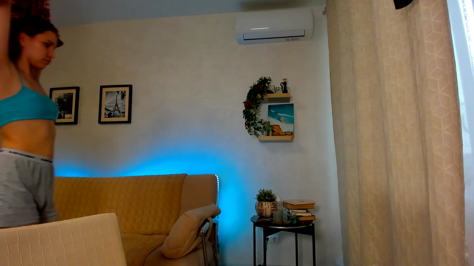 Gallery image thumbnail from WaveOfLove's myfreecams stream on, 07/15/2023, 11:49 image 2 of 20