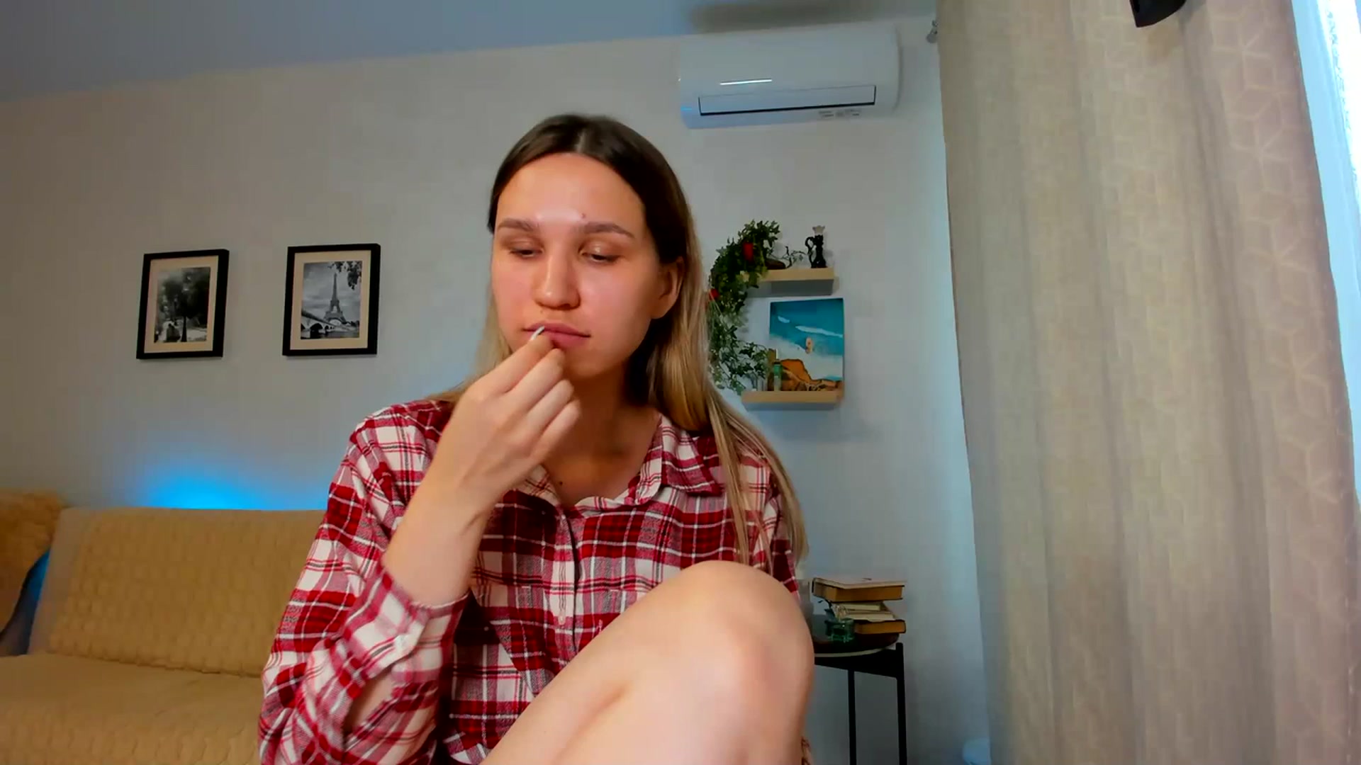 Gallery image thumbnail from WaveOfLove's myfreecams stream on, 07/15/2023, 12:17 image 1 of 20