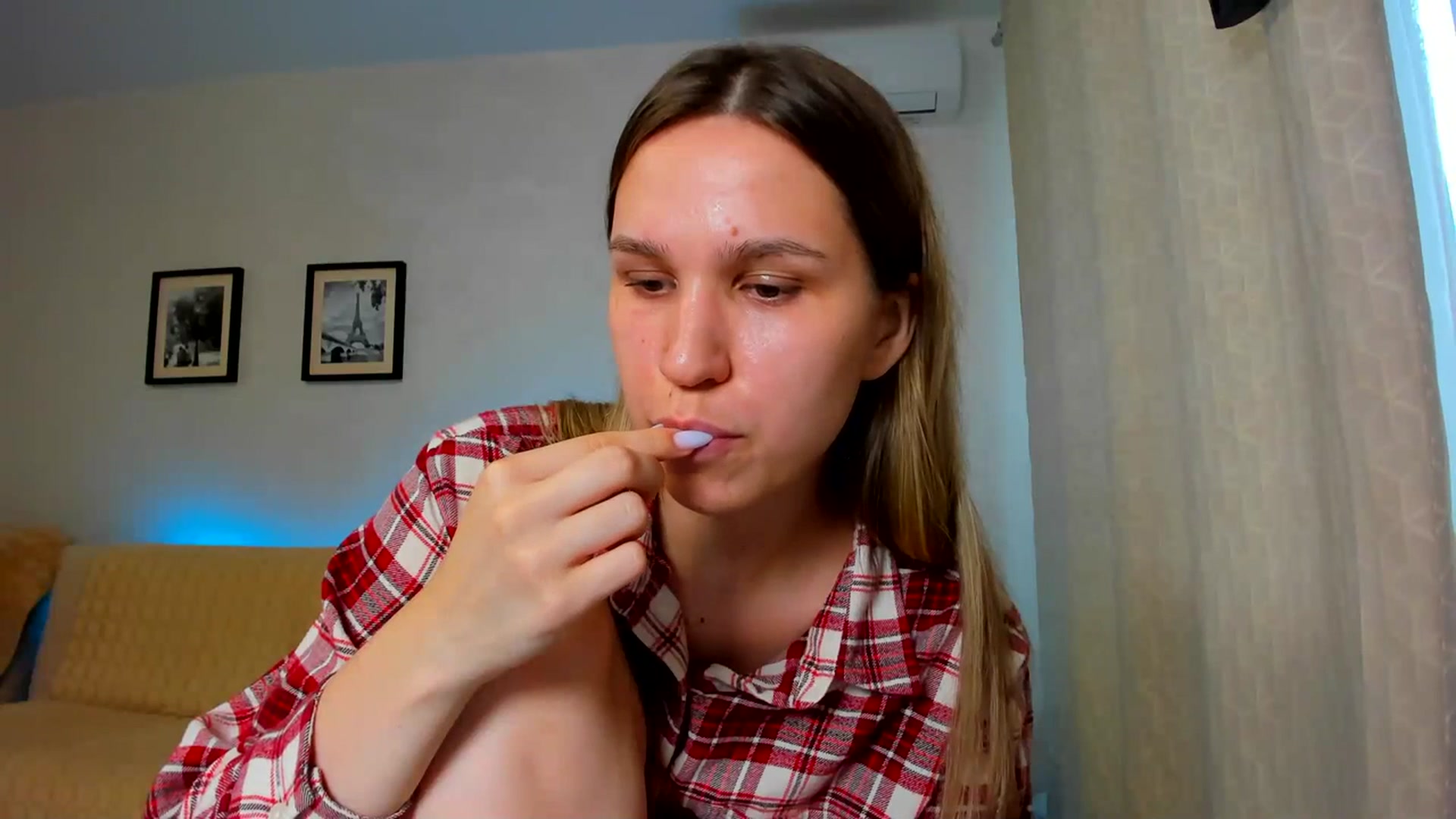 Gallery image thumbnail from WaveOfLove's myfreecams stream on, 07/15/2023, 12:17 image 6 of 20