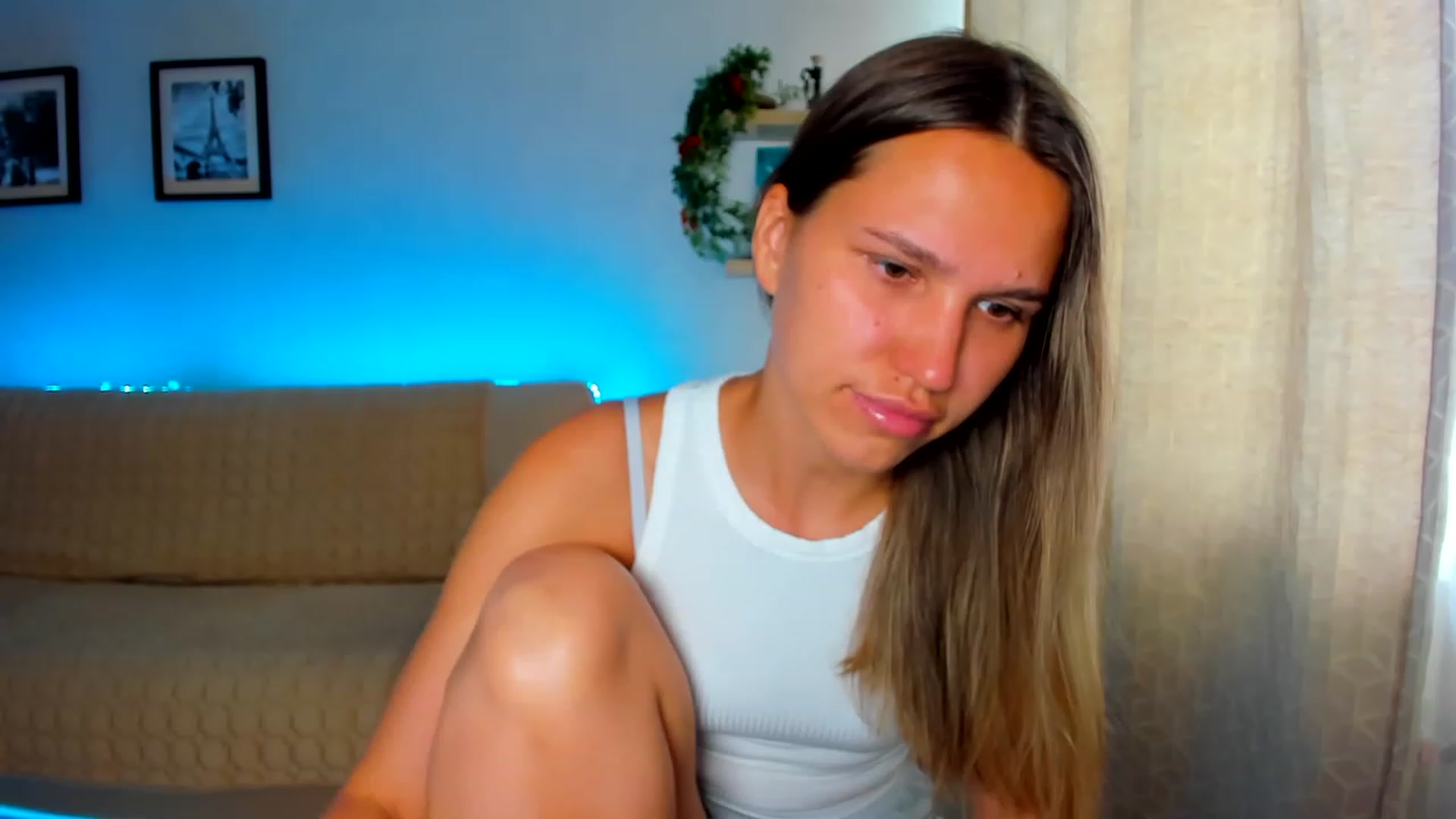 Gallery image thumbnail from WaveOfLove's myfreecams stream on, 07/30/2023, 09:38 image 6 of 20
