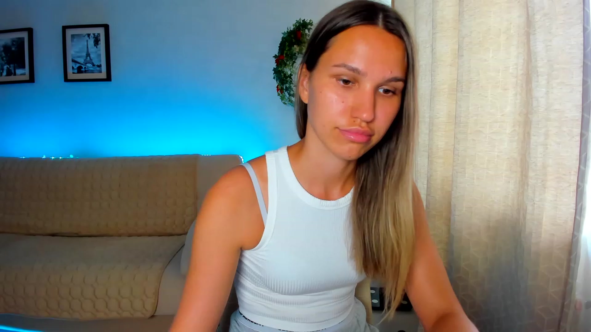 Gallery image thumbnail from WaveOfLove's myfreecams stream on, 07/30/2023, 09:38 image 11 of 20