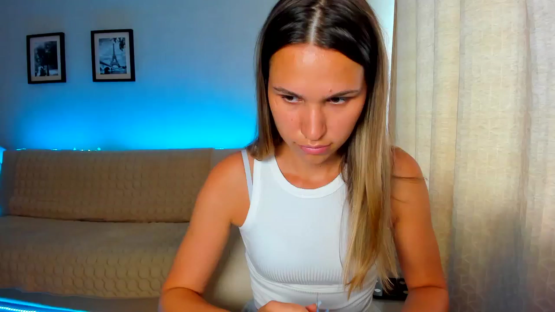 Gallery image thumbnail from WaveOfLove's myfreecams stream on, 07/30/2023, 10:30 image 1 of 20
