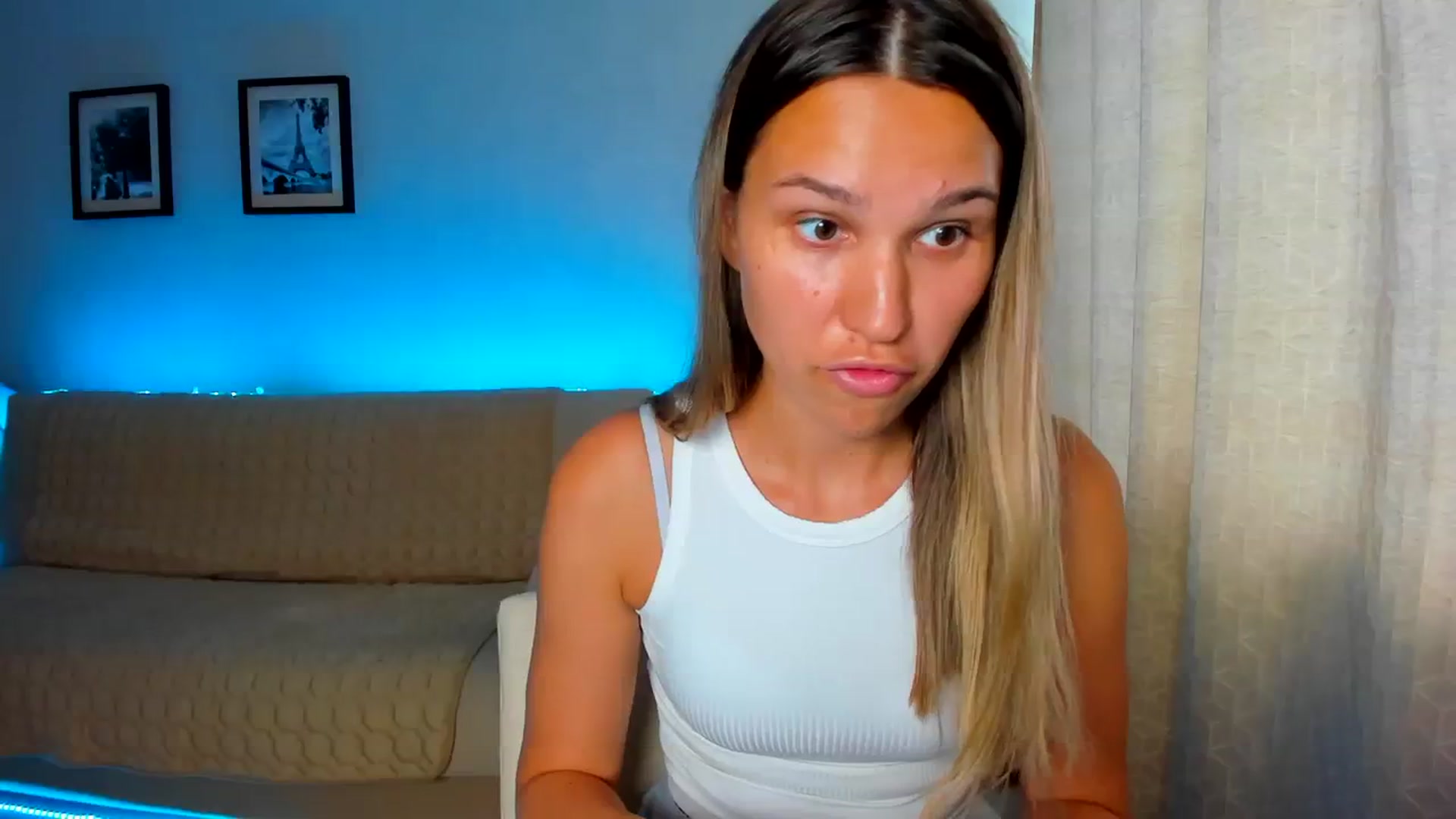 Gallery image thumbnail from WaveOfLove's myfreecams stream on, 07/30/2023, 10:30 image 4 of 20