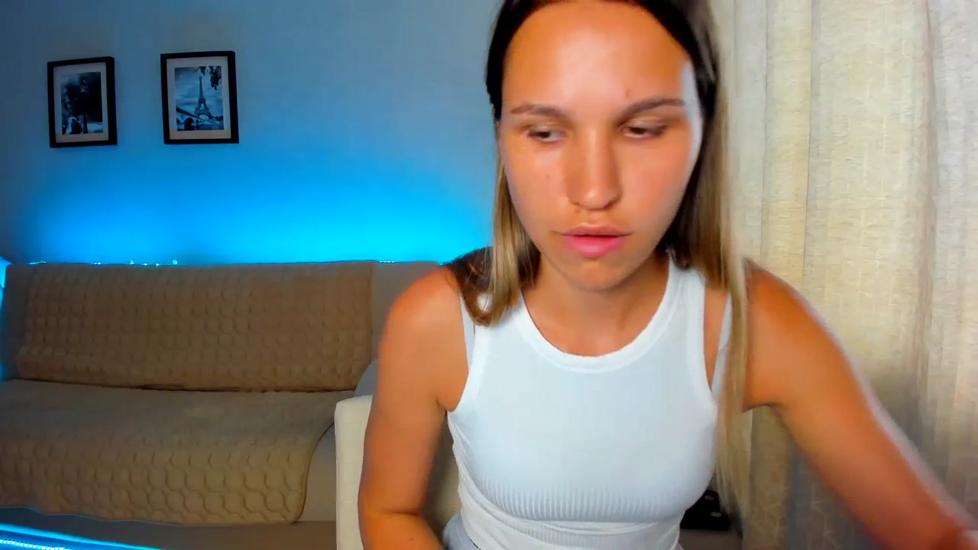 Gallery image thumbnail from WaveOfLove's myfreecams stream on, 07/30/2023, 10:30 image 8 of 20