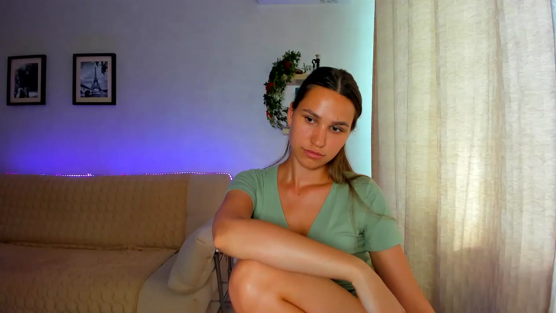 Gallery image thumbnail from WaveOfLove's myfreecams stream on, 07/31/2023, 12:52 image 20 of 20
