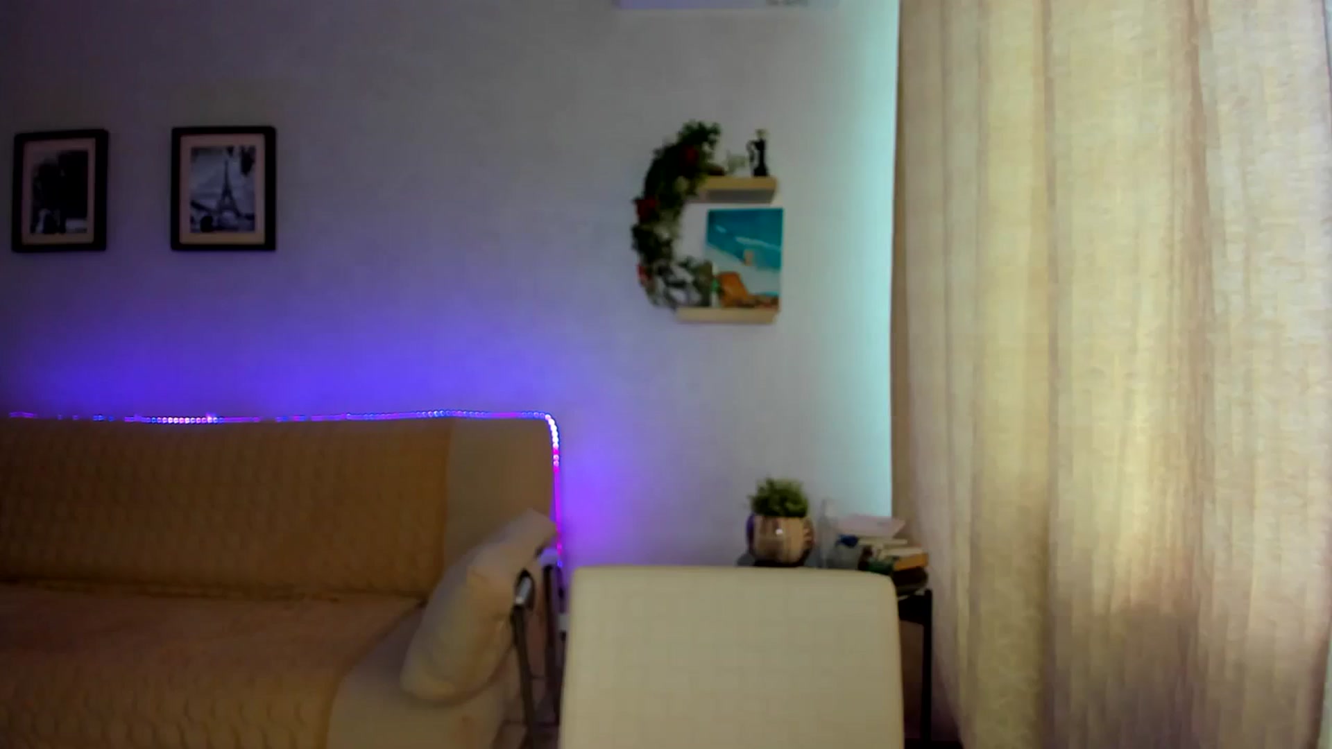 Gallery image thumbnail from WaveOfLove's myfreecams stream on, 07/31/2023, 12:52 image 2 of 20