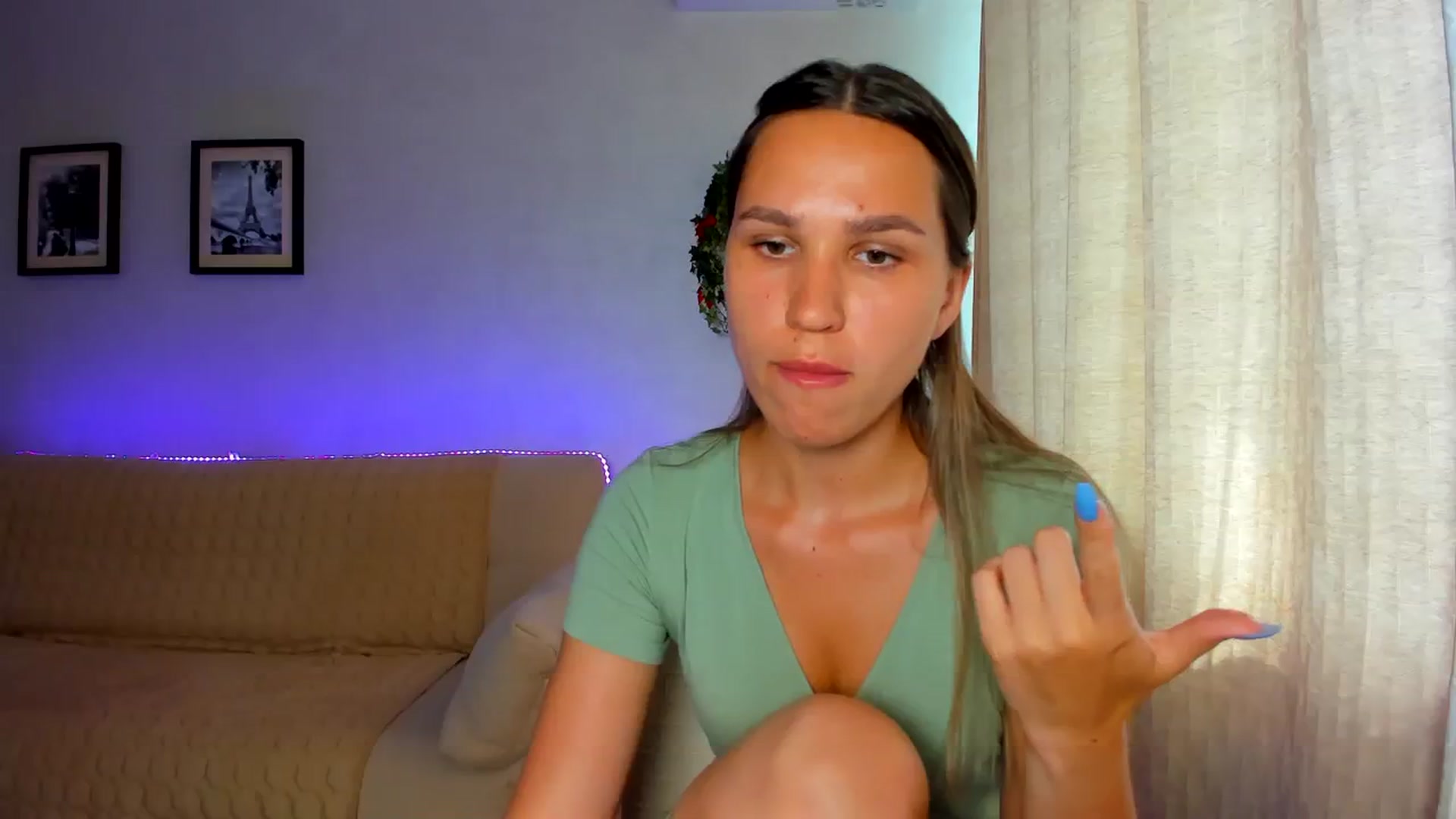 Gallery image thumbnail from WaveOfLove's myfreecams stream on, 07/31/2023, 12:52 image 4 of 20