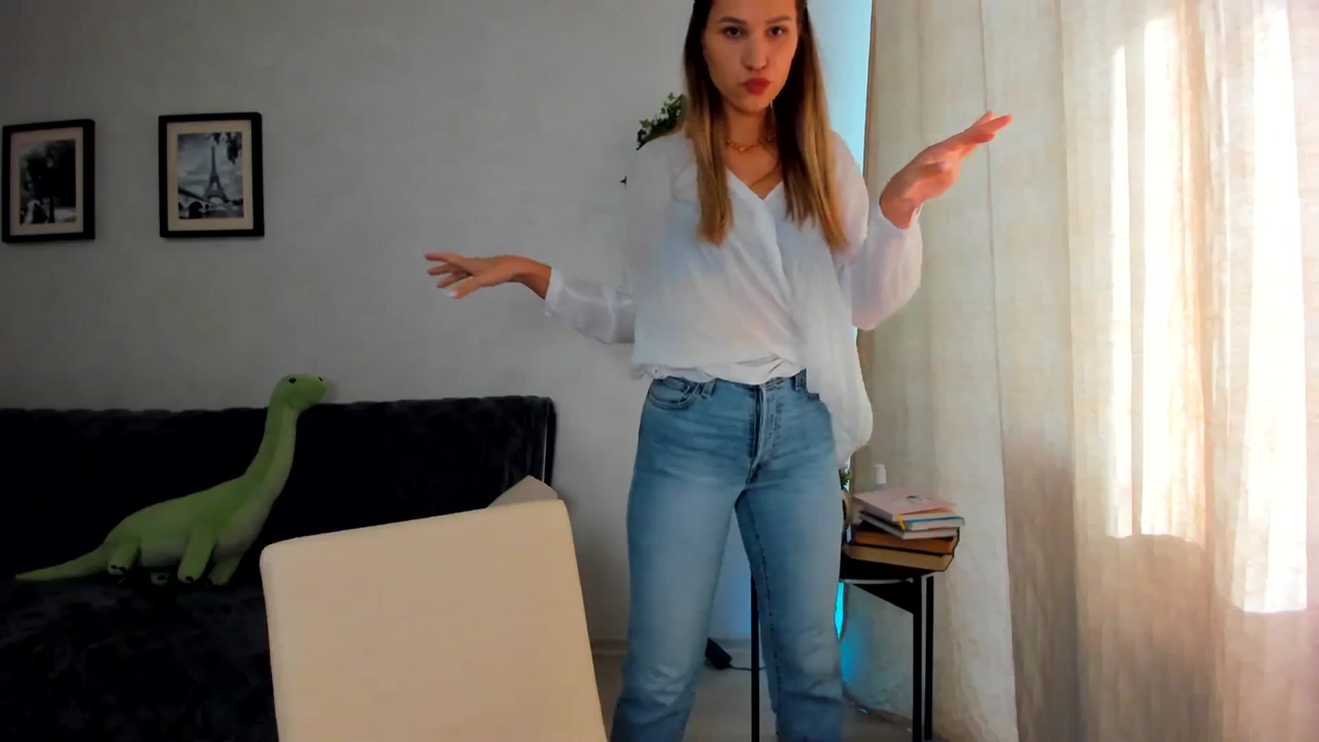 Gallery image thumbnail from WaveOfLove's myfreecams stream on, 08/31/2023, 12:56 image 10 of 20