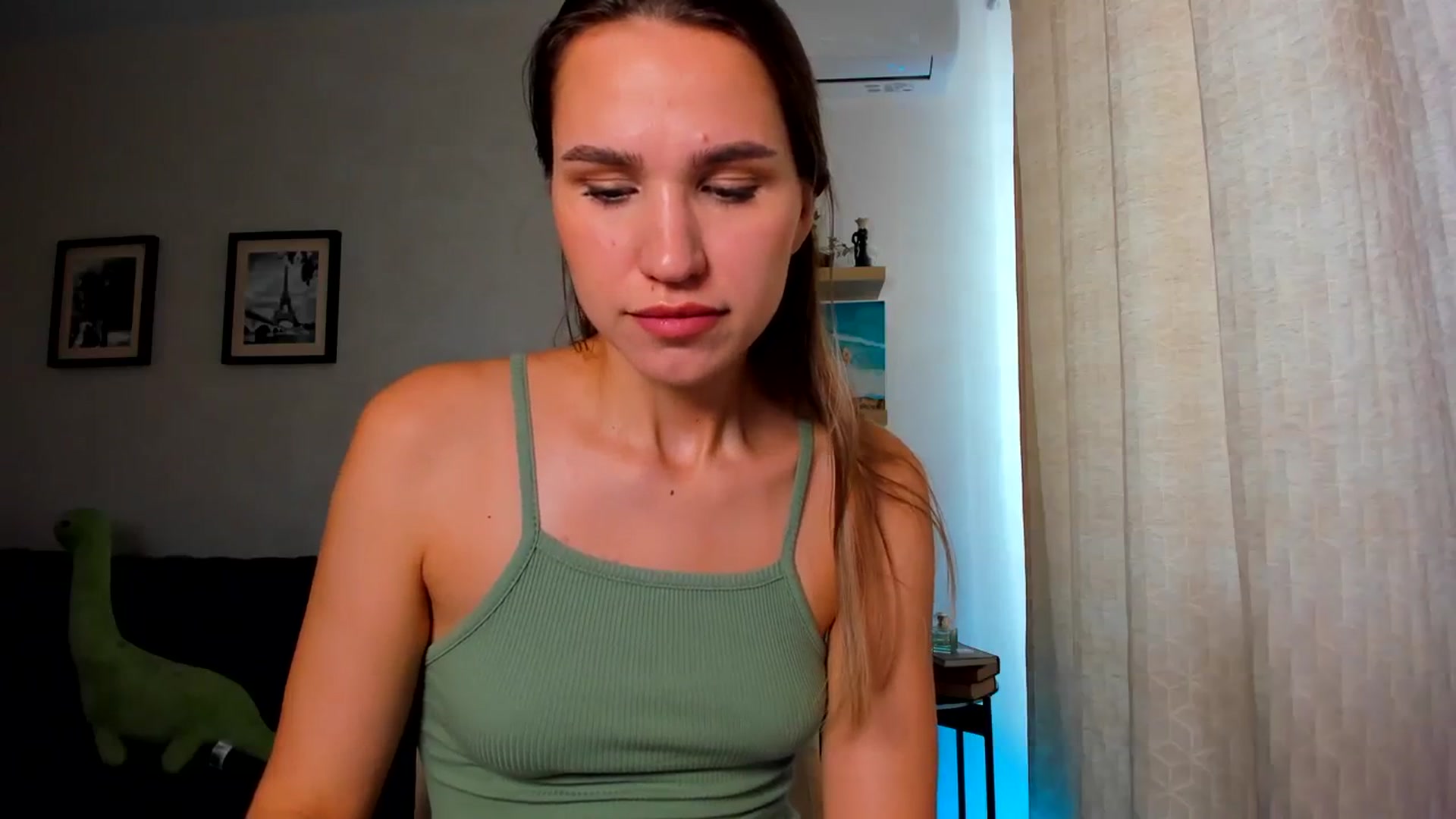 Gallery image thumbnail from WaveOfLove's myfreecams stream on, 09/28/2023, 13:08 image 2 of 20