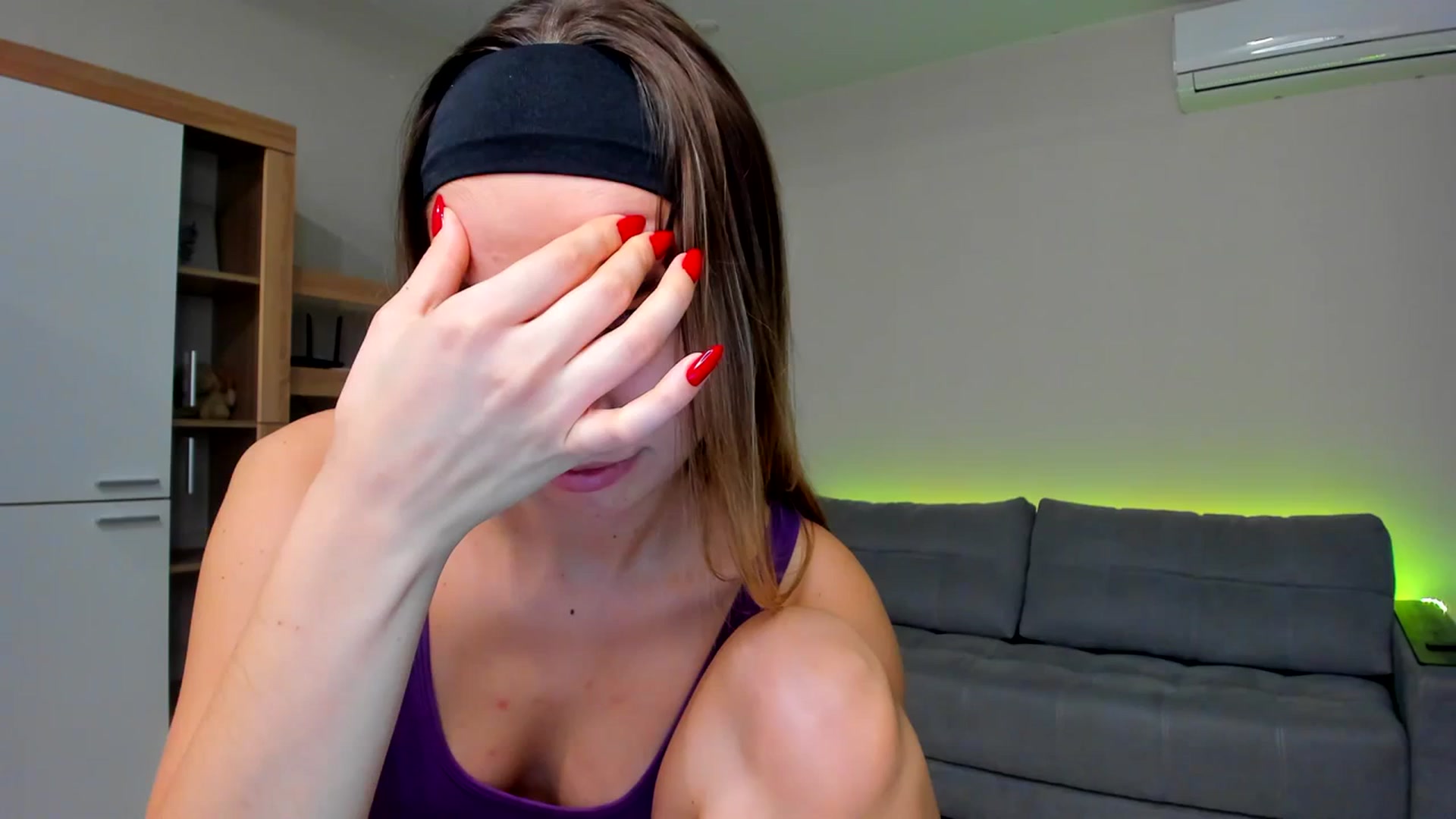Gallery image thumbnail from WaveOfLove's myfreecams stream on, 11/30/2023, 12:57 image 18 of 20