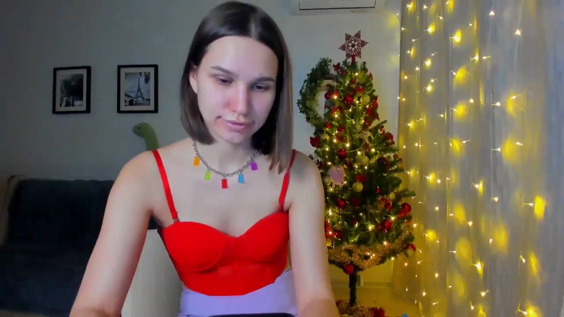 Gallery image thumbnail from WaveOfLove's myfreecams stream on, 12/15/2023, 13:17 image 14 of 20