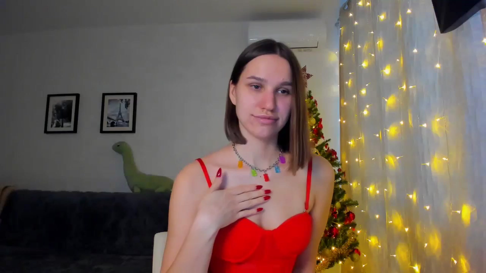 Gallery image thumbnail from WaveOfLove's myfreecams stream on, 12/15/2023, 13:17 image 8 of 20