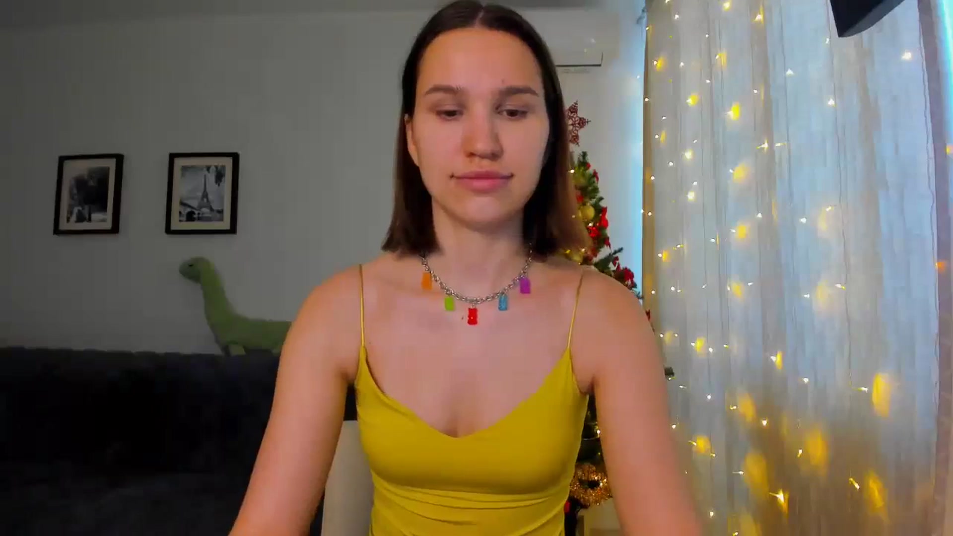 Gallery image thumbnail from WaveOfLove's myfreecams stream on, 12/16/2023, 10:56 image 10 of 20