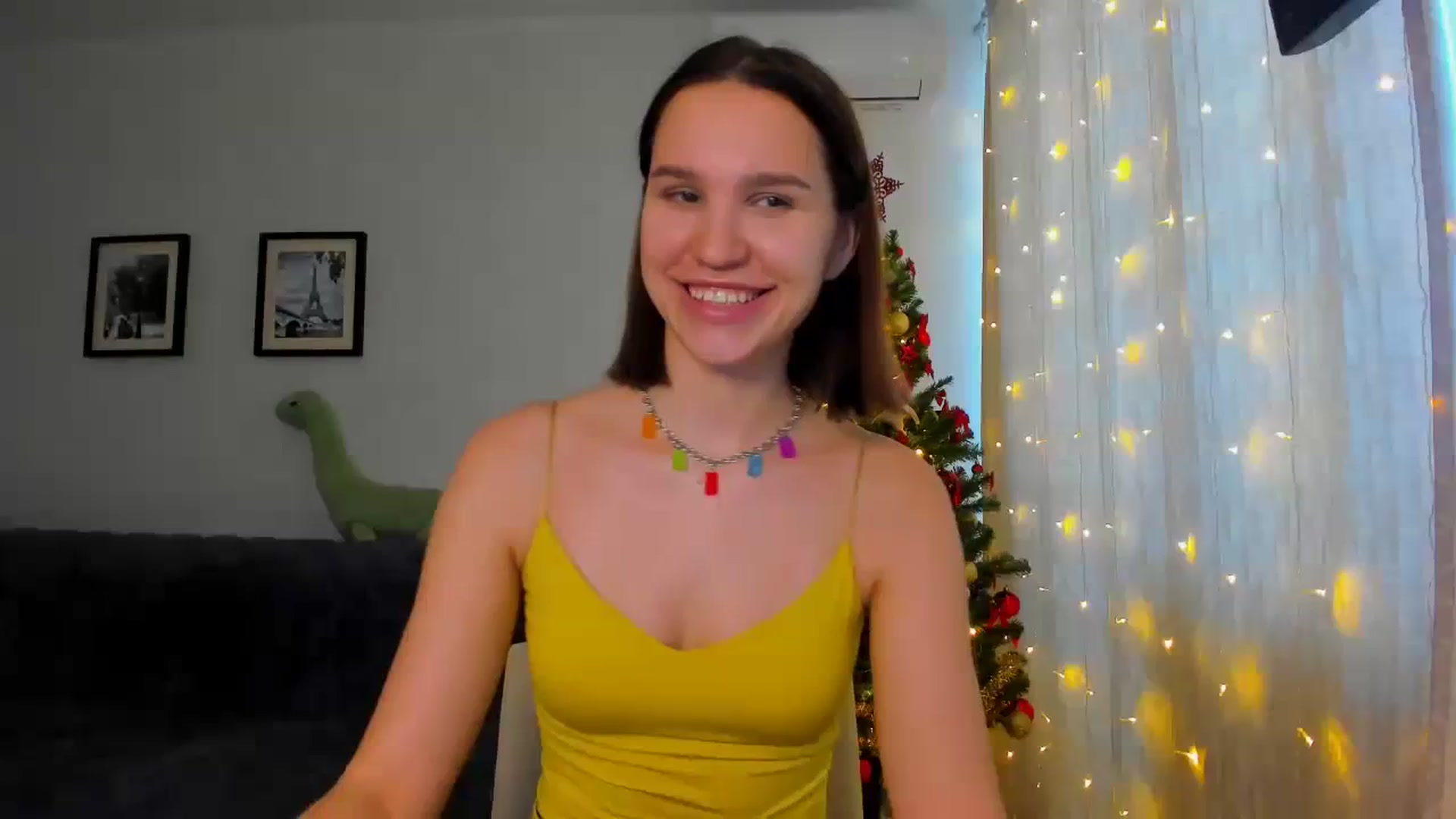 Gallery image thumbnail from WaveOfLove's myfreecams stream on, 12/16/2023, 10:56 image 1 of 20