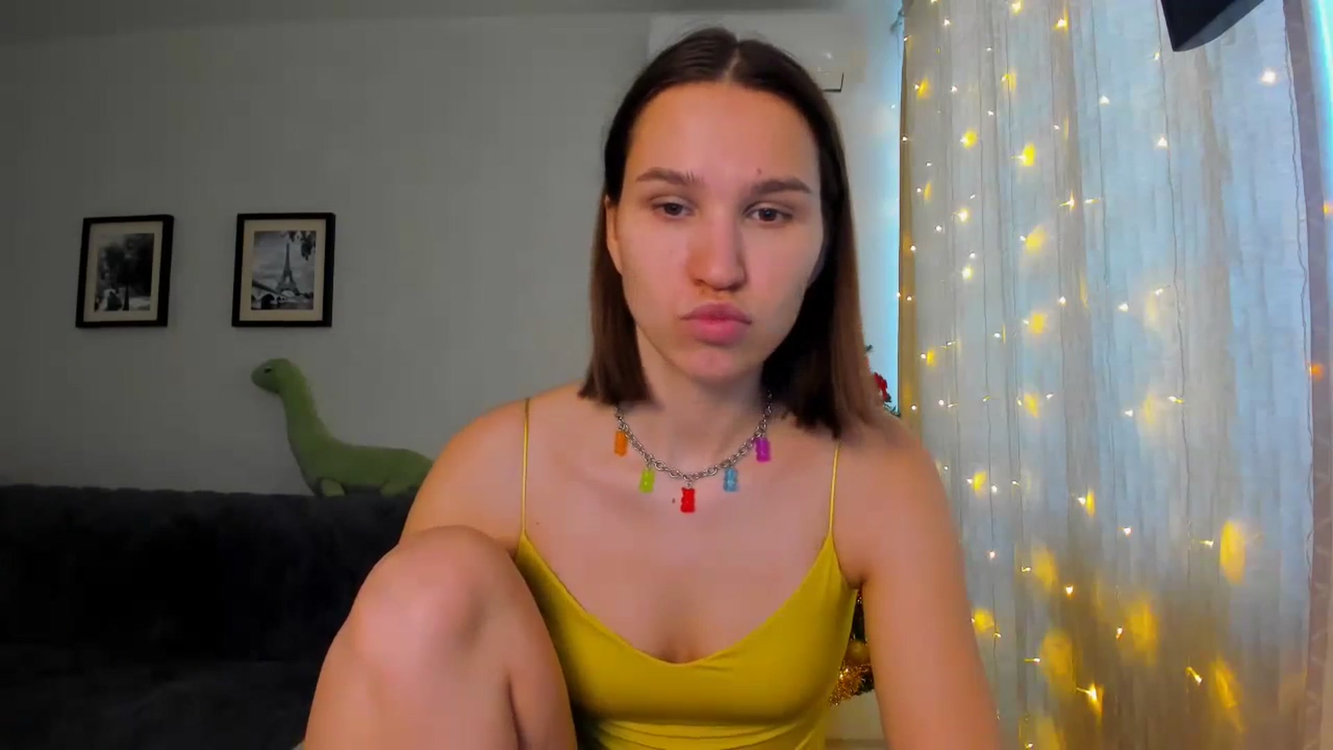 Gallery image thumbnail from WaveOfLove's myfreecams stream on, 12/16/2023, 10:56 image 5 of 20