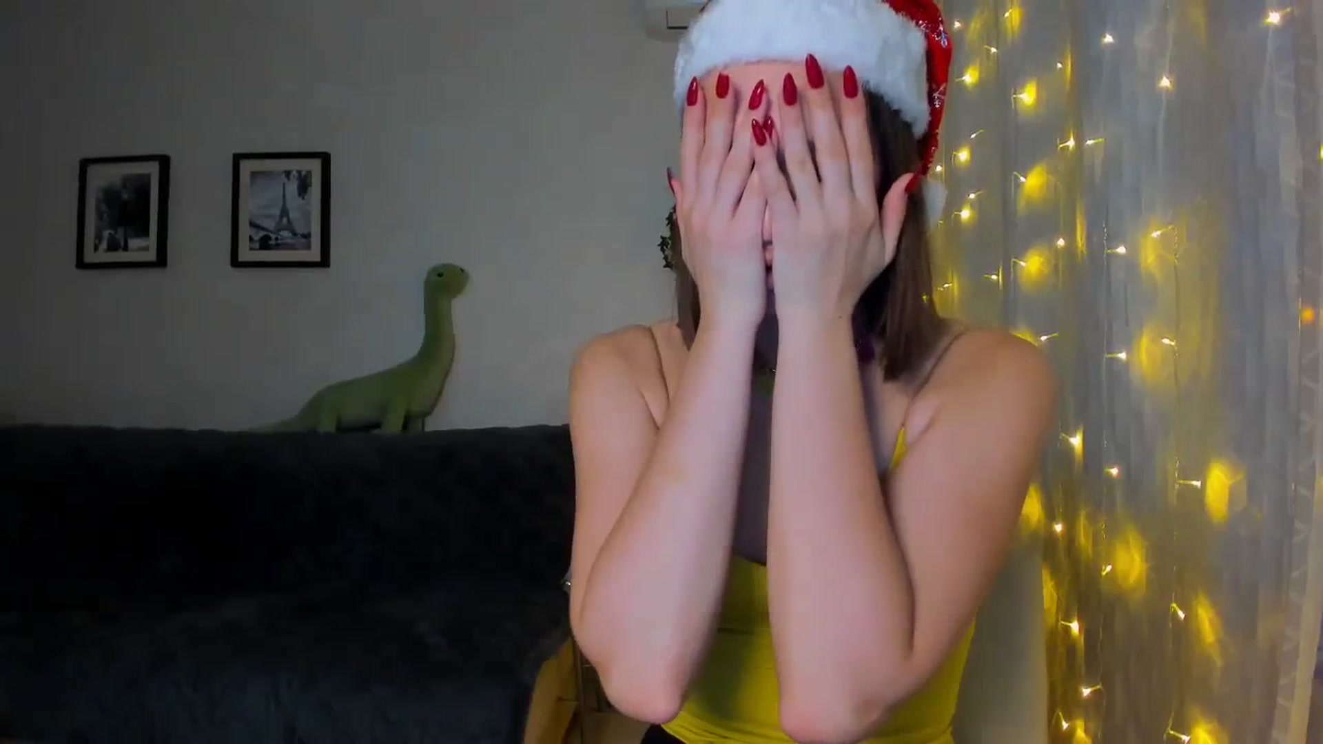 Gallery image thumbnail from WaveOfLove's myfreecams stream on, 12/16/2023, 12:56 image 10 of 20