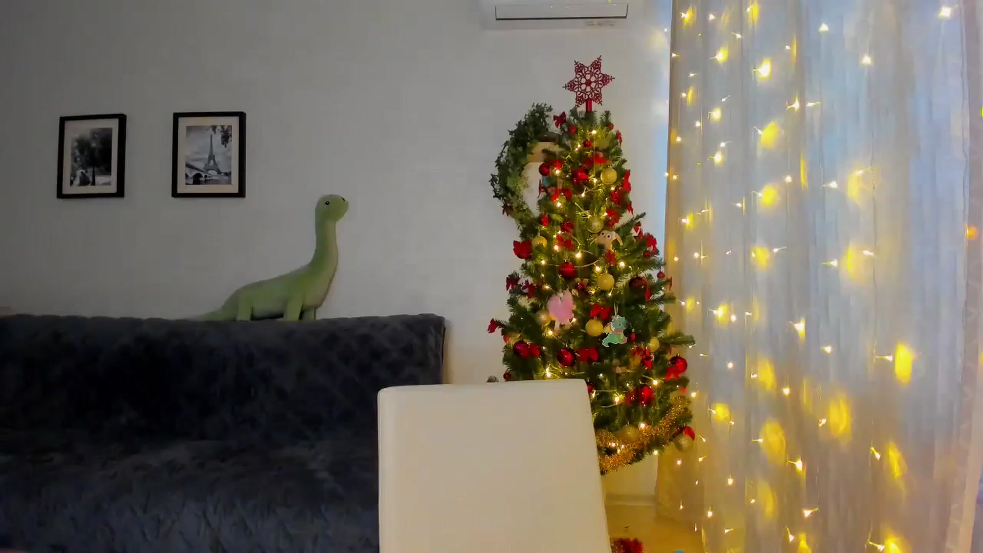 Gallery image thumbnail from WaveOfLove's myfreecams stream on, 12/16/2023, 12:56 image 3 of 20